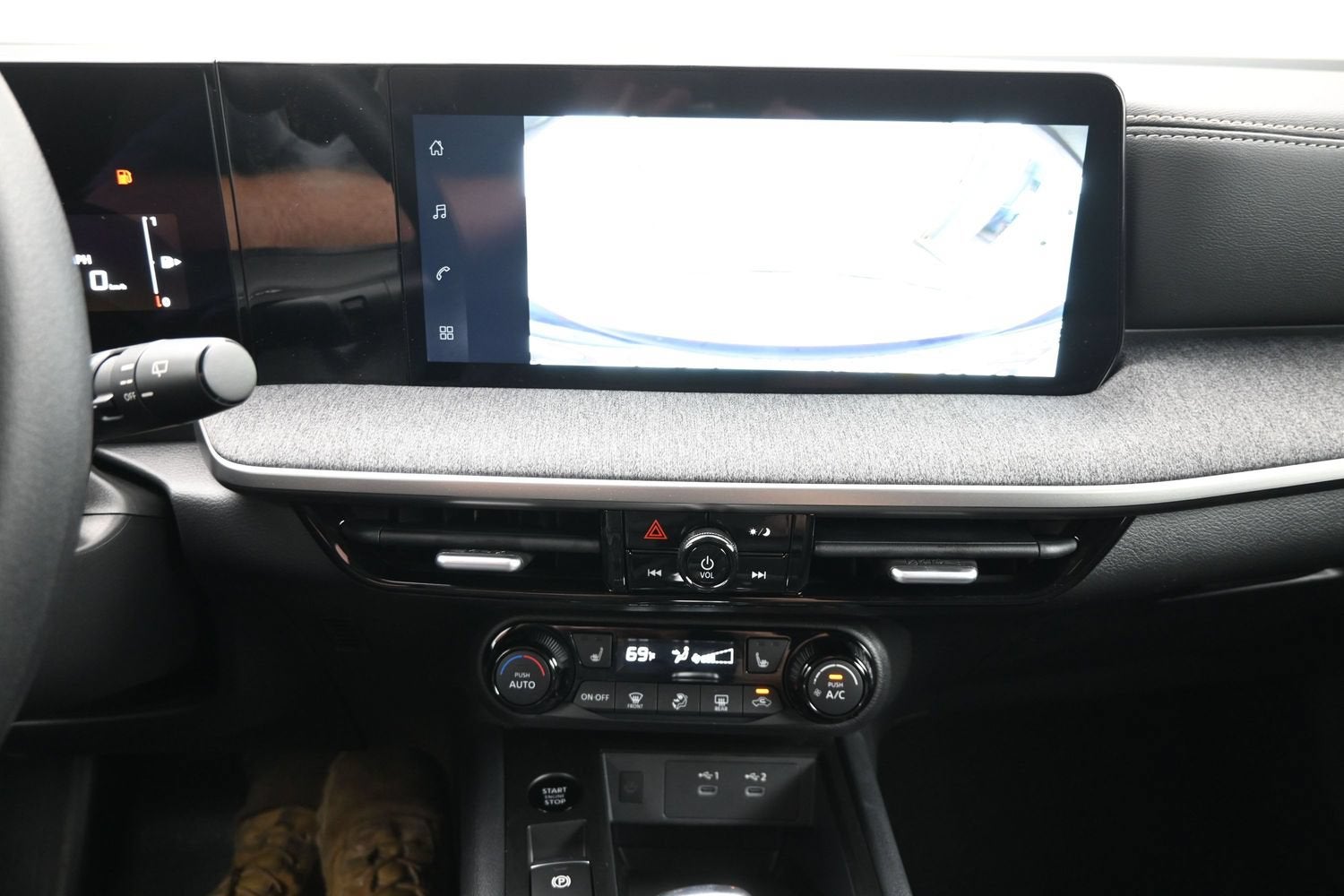 2026 Nissan KICKS SV PREMIUM