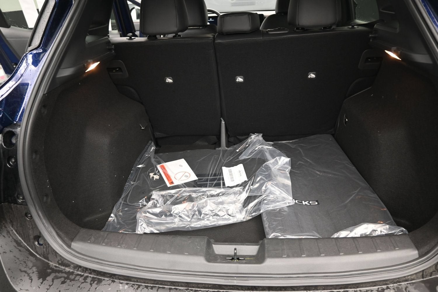 2027 Nissan KICKS SR