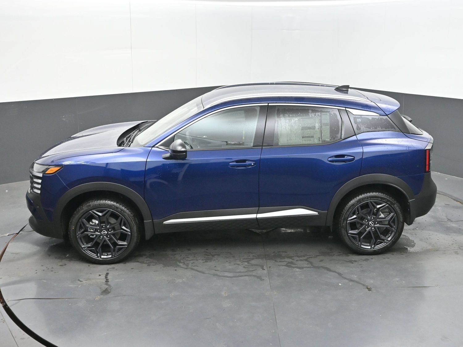 2027 Nissan KICKS SR