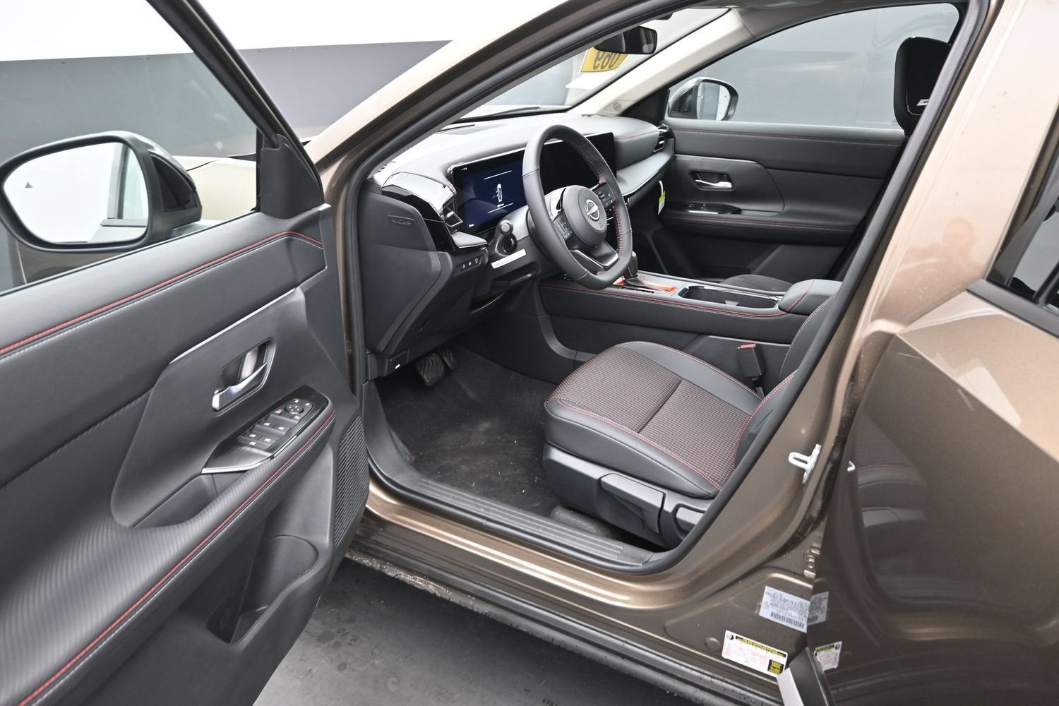 2027 Nissan KICKS SR