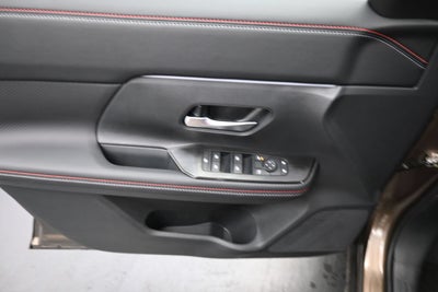 2027 Nissan KICKS SR