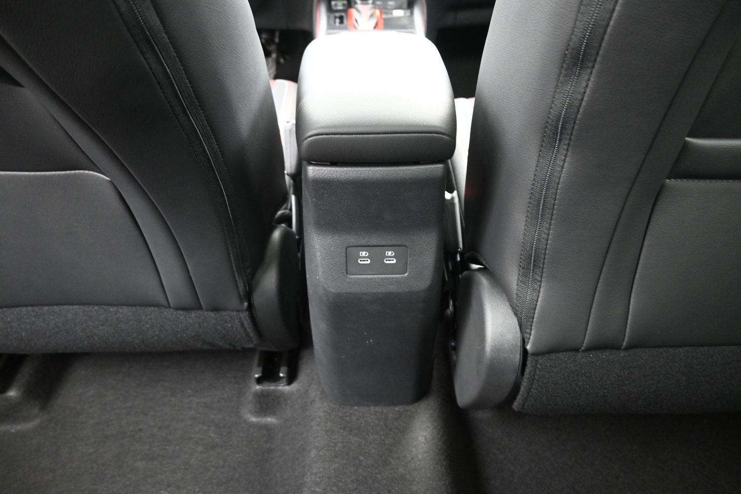 2027 Nissan KICKS SR