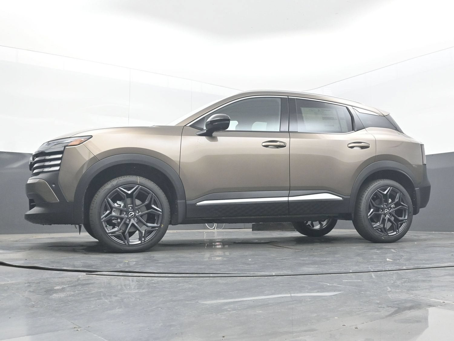 2027 Nissan KICKS SR