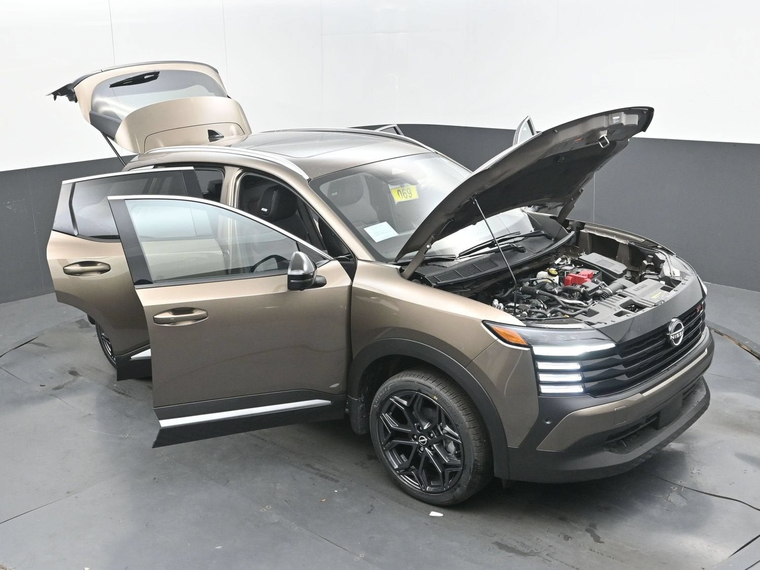 2027 Nissan KICKS SR