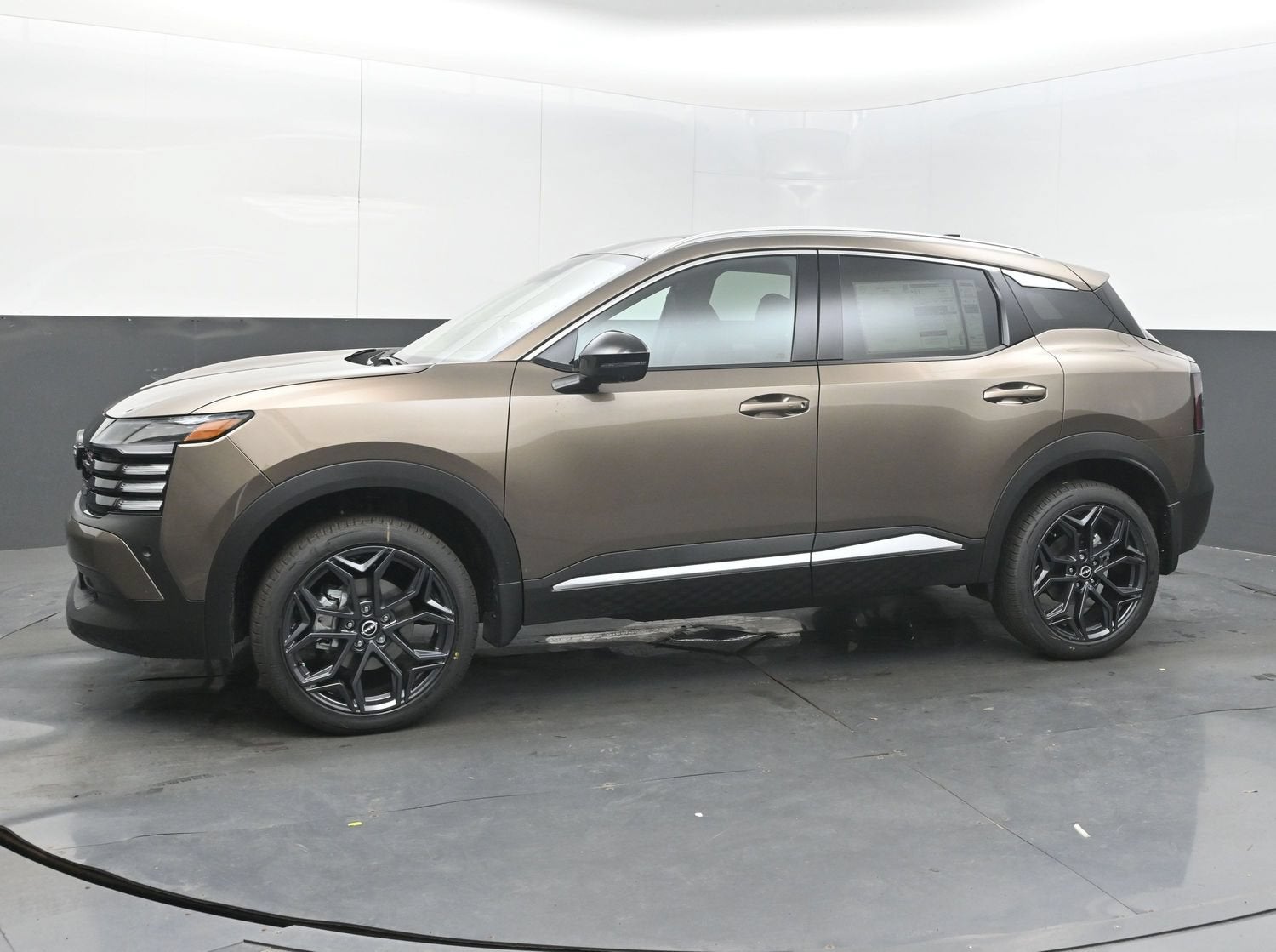 2027 Nissan KICKS SR