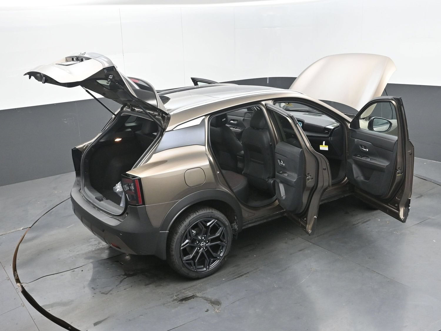 2027 Nissan KICKS SR
