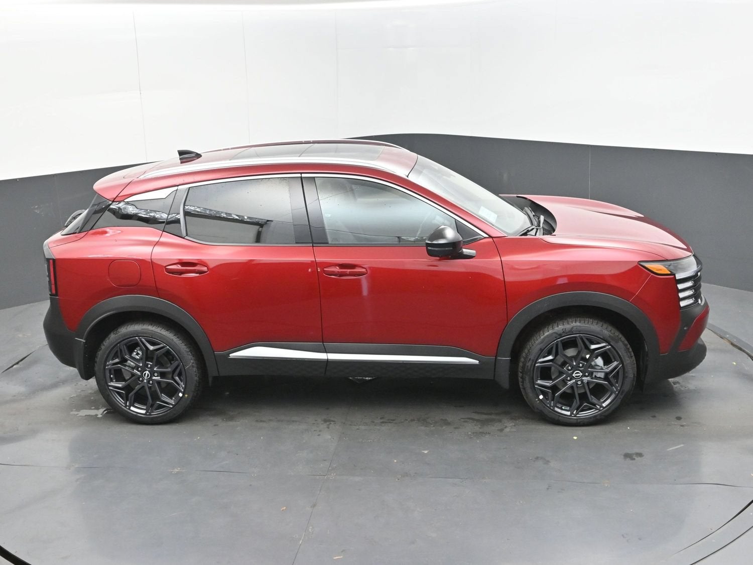 2027 Nissan KICKS SR