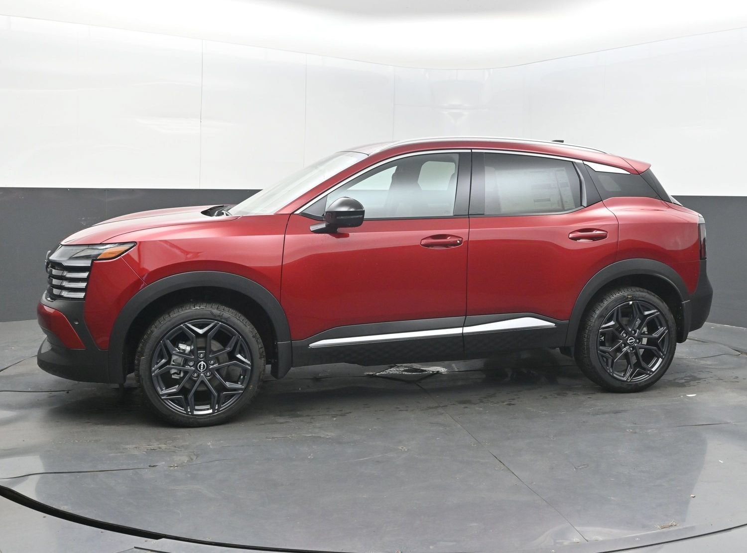 2027 Nissan KICKS SR