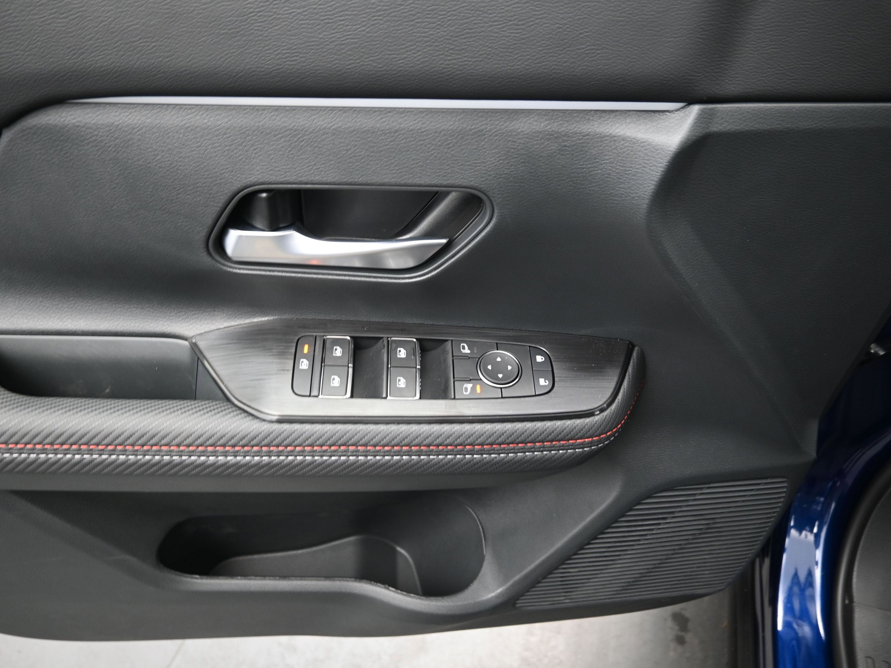 2026 Nissan KICKS SR PREMIUM