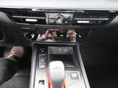 2026 Nissan KICKS SR PREMIUM