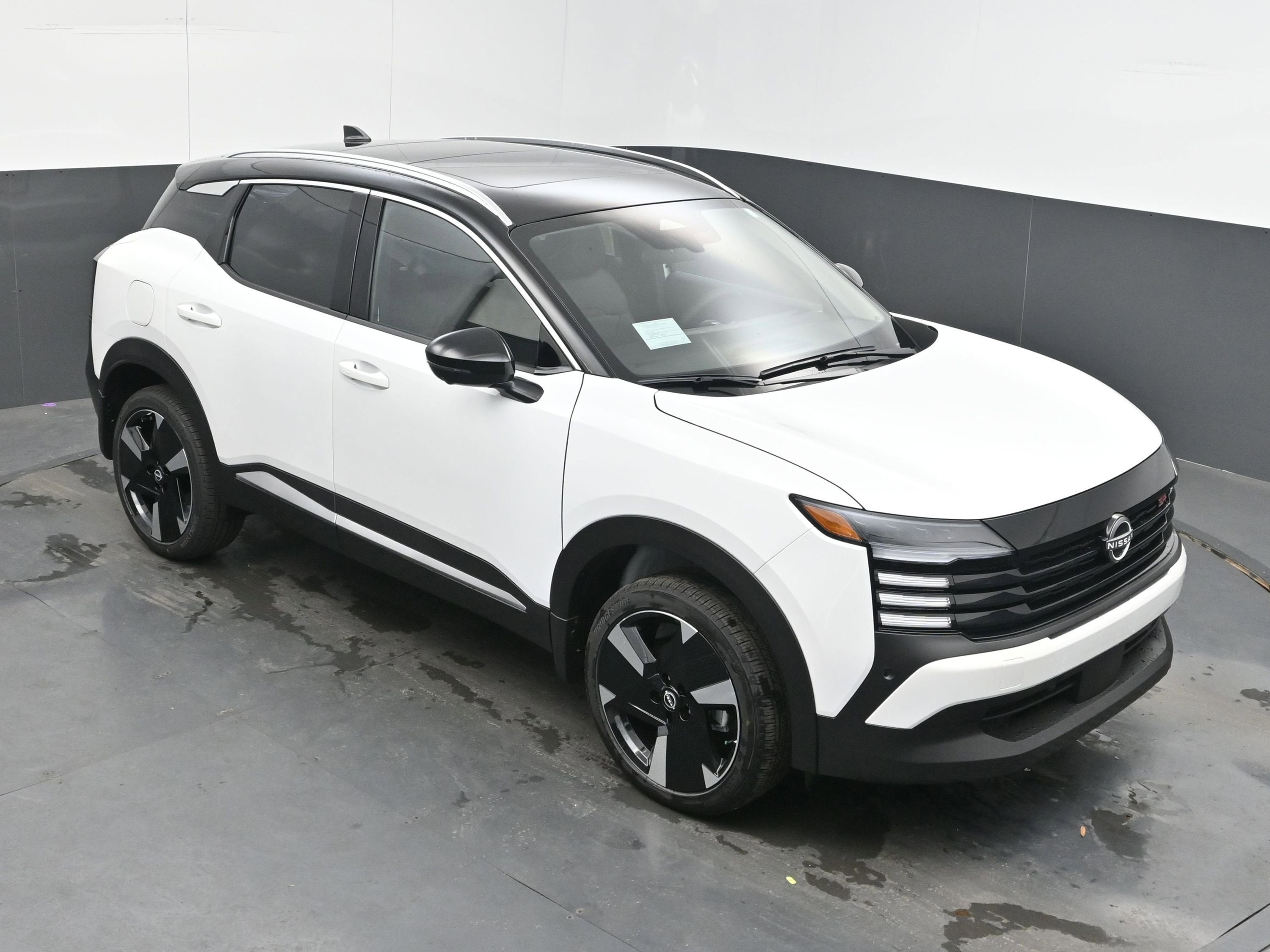 2026 Nissan KICKS SR PREMIUM