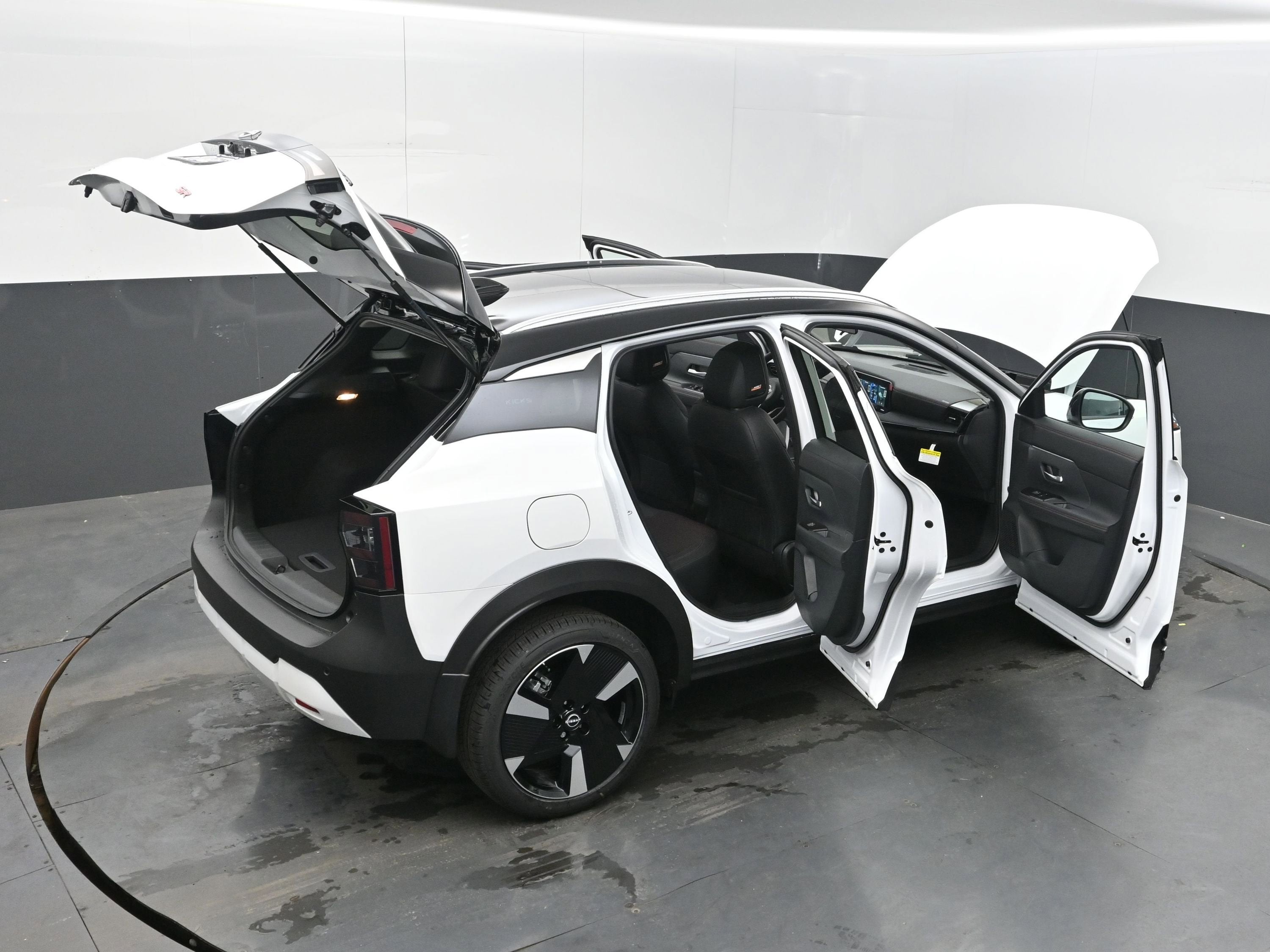 2026 Nissan KICKS SR PREMIUM