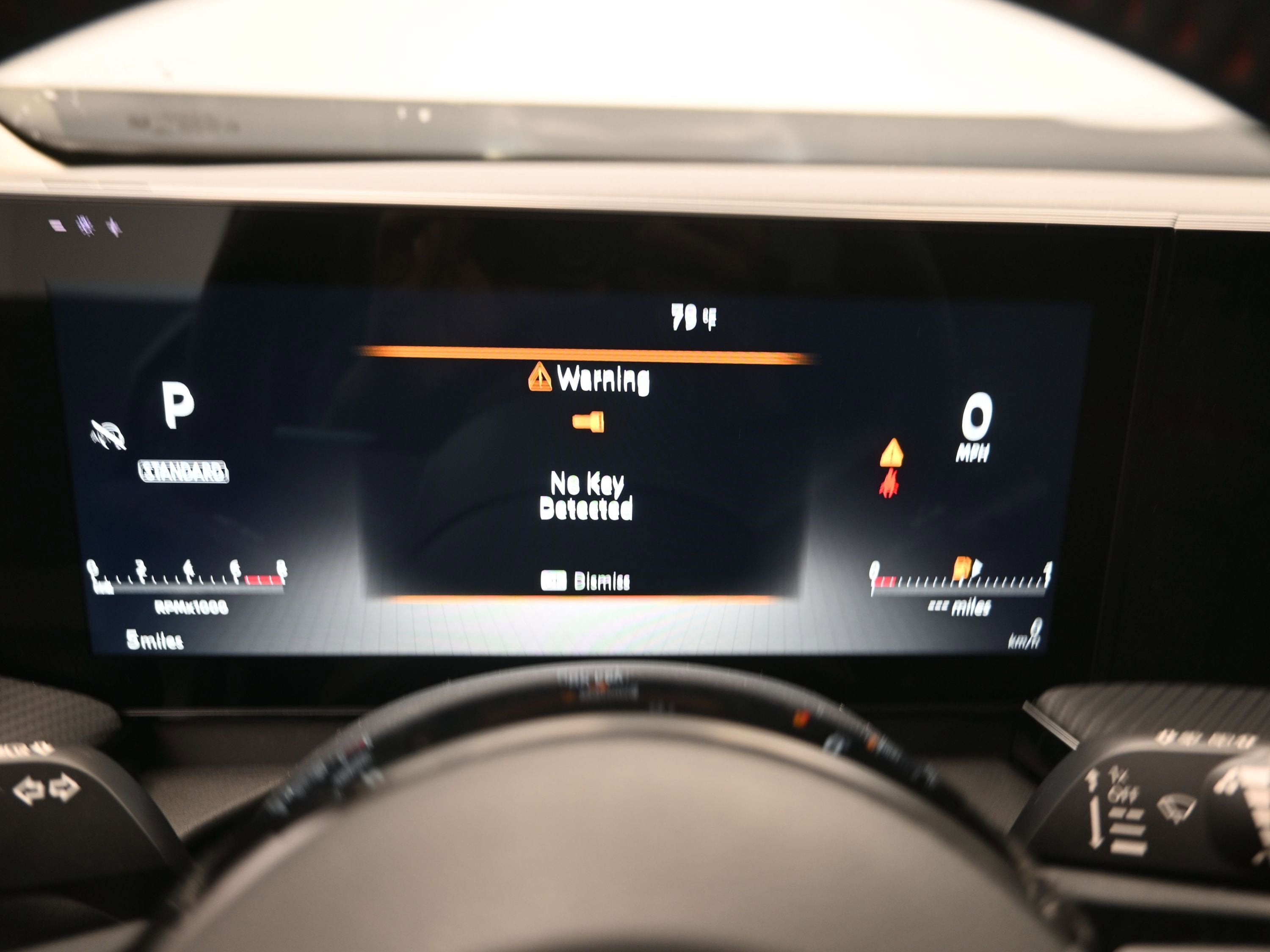 2026 Nissan KICKS SR PREMIUM