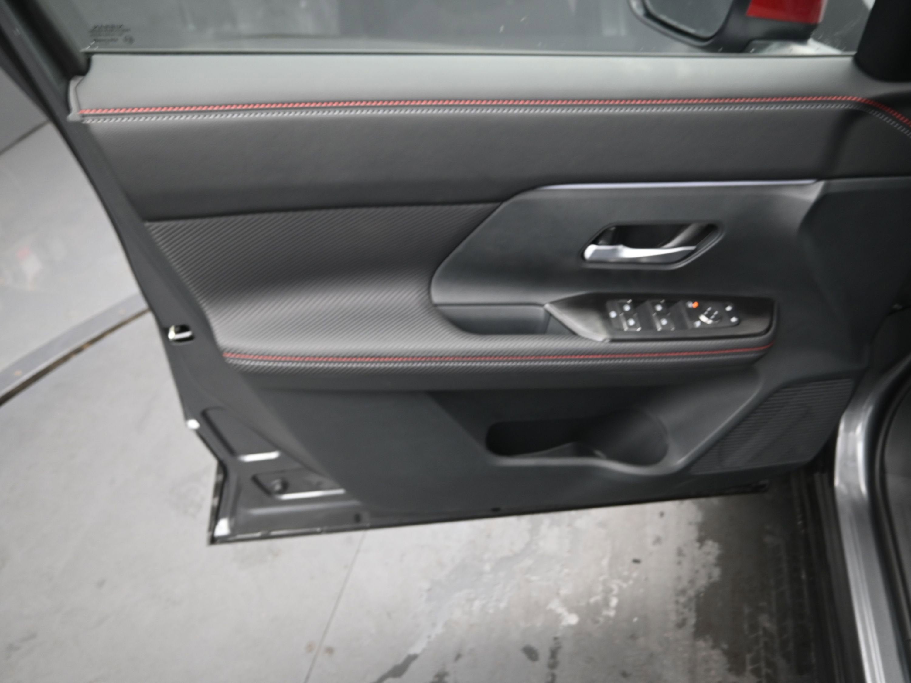 2026 Nissan KICKS SR PREMIUM