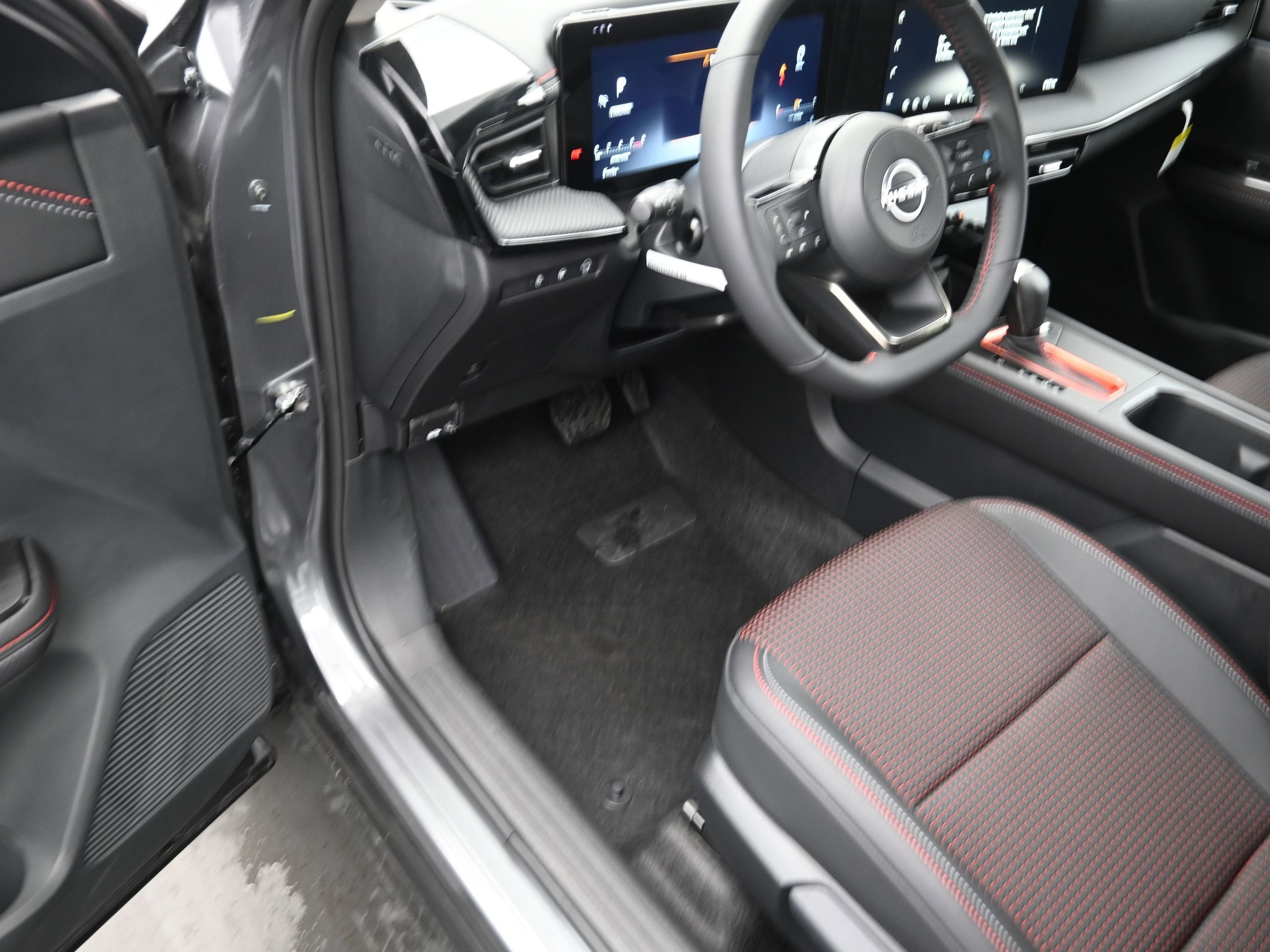 2026 Nissan KICKS SR PREMIUM