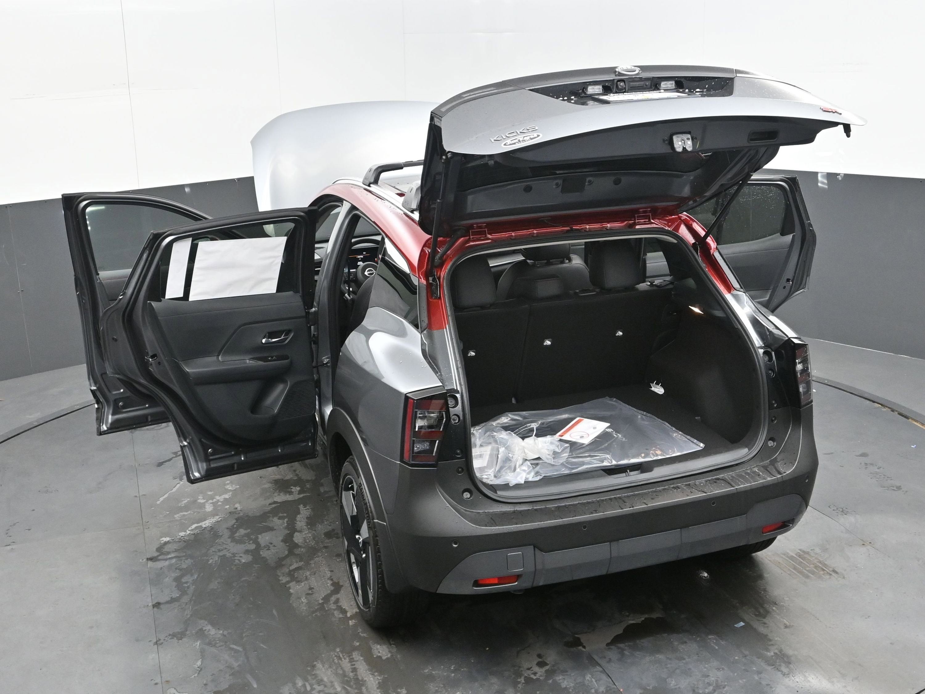 2026 Nissan KICKS SR PREMIUM