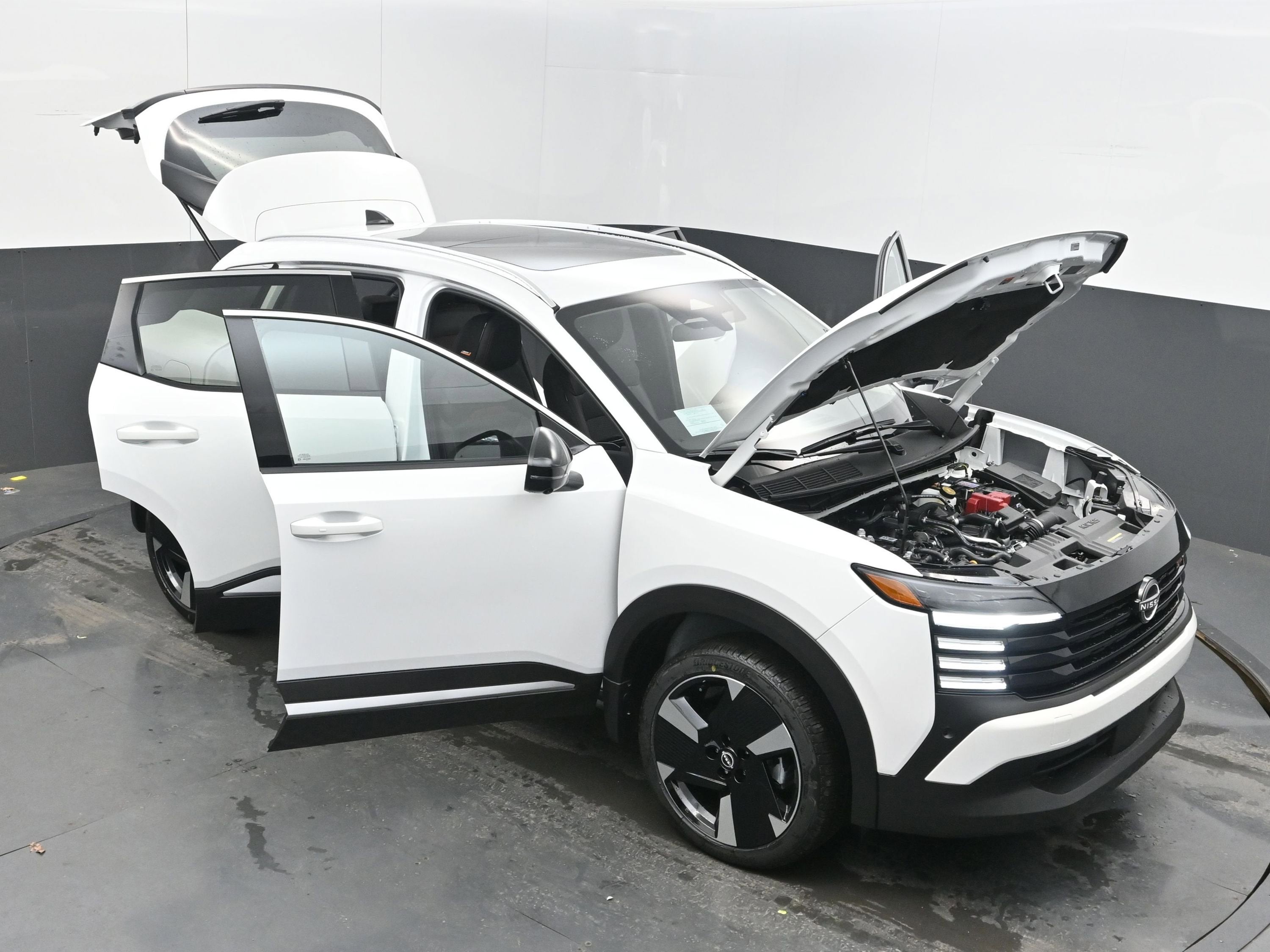 2026 Nissan KICKS SR PREMIUM