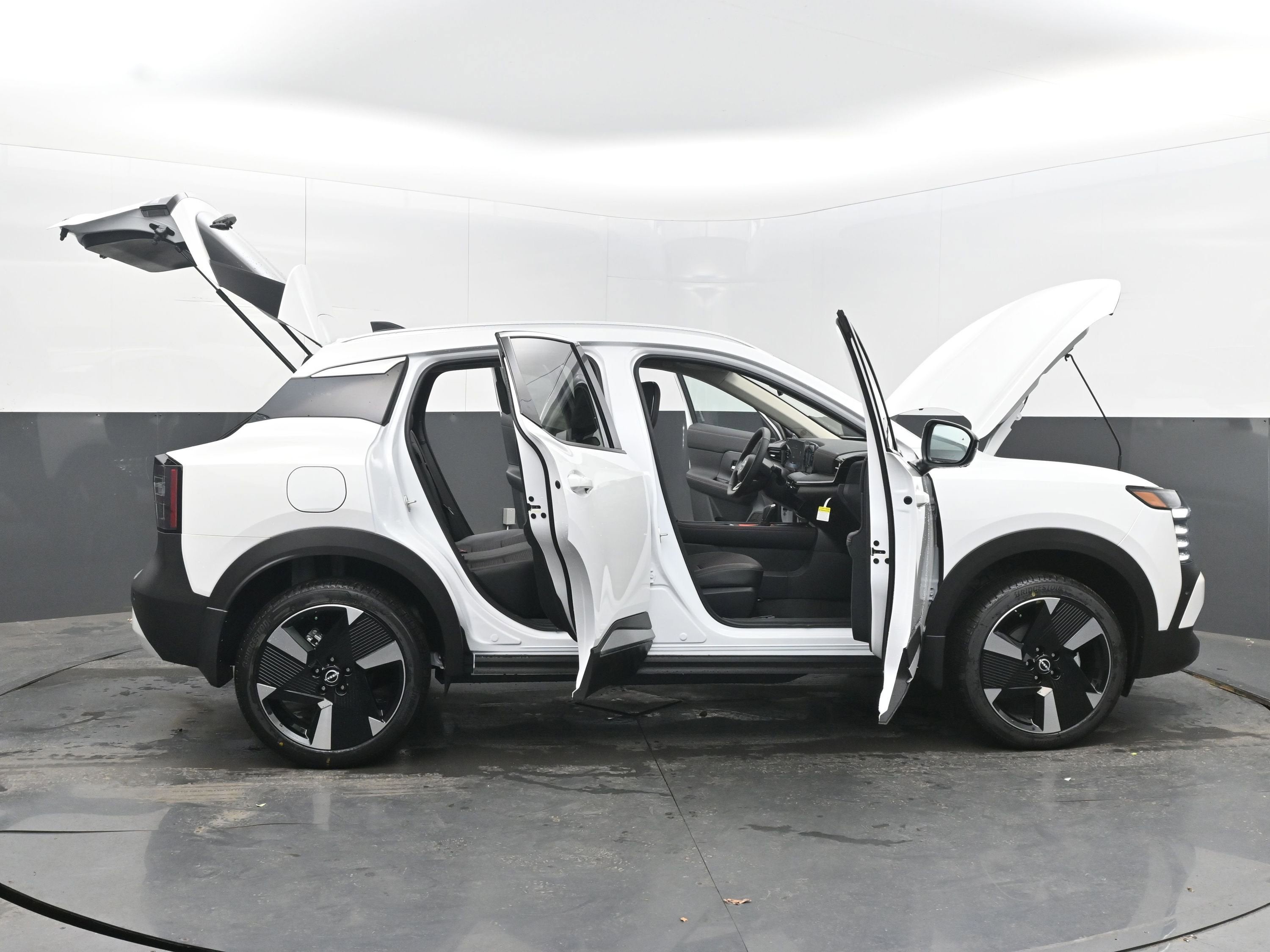 2026 Nissan KICKS SR PREMIUM