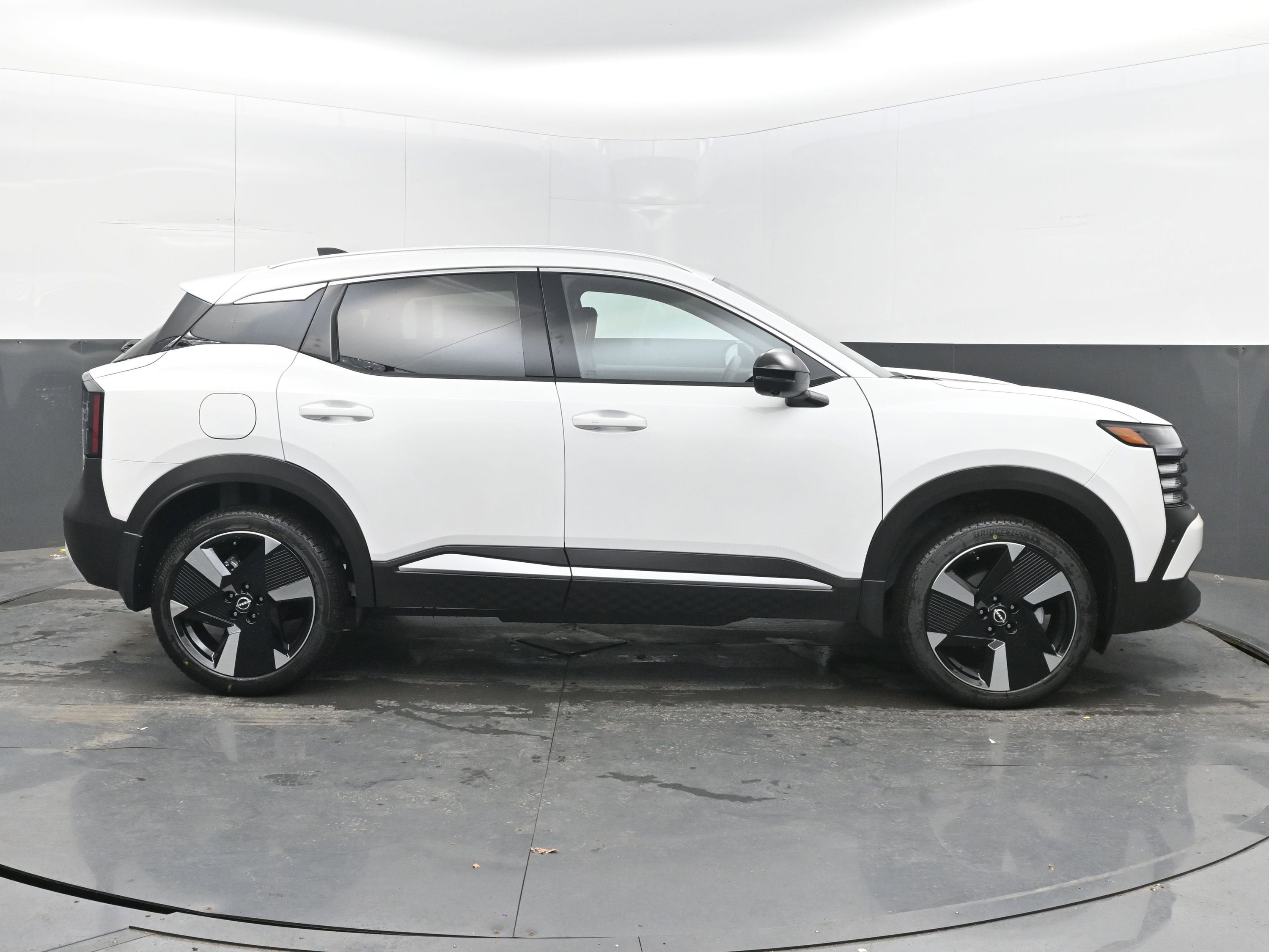 2026 Nissan KICKS SR PREMIUM