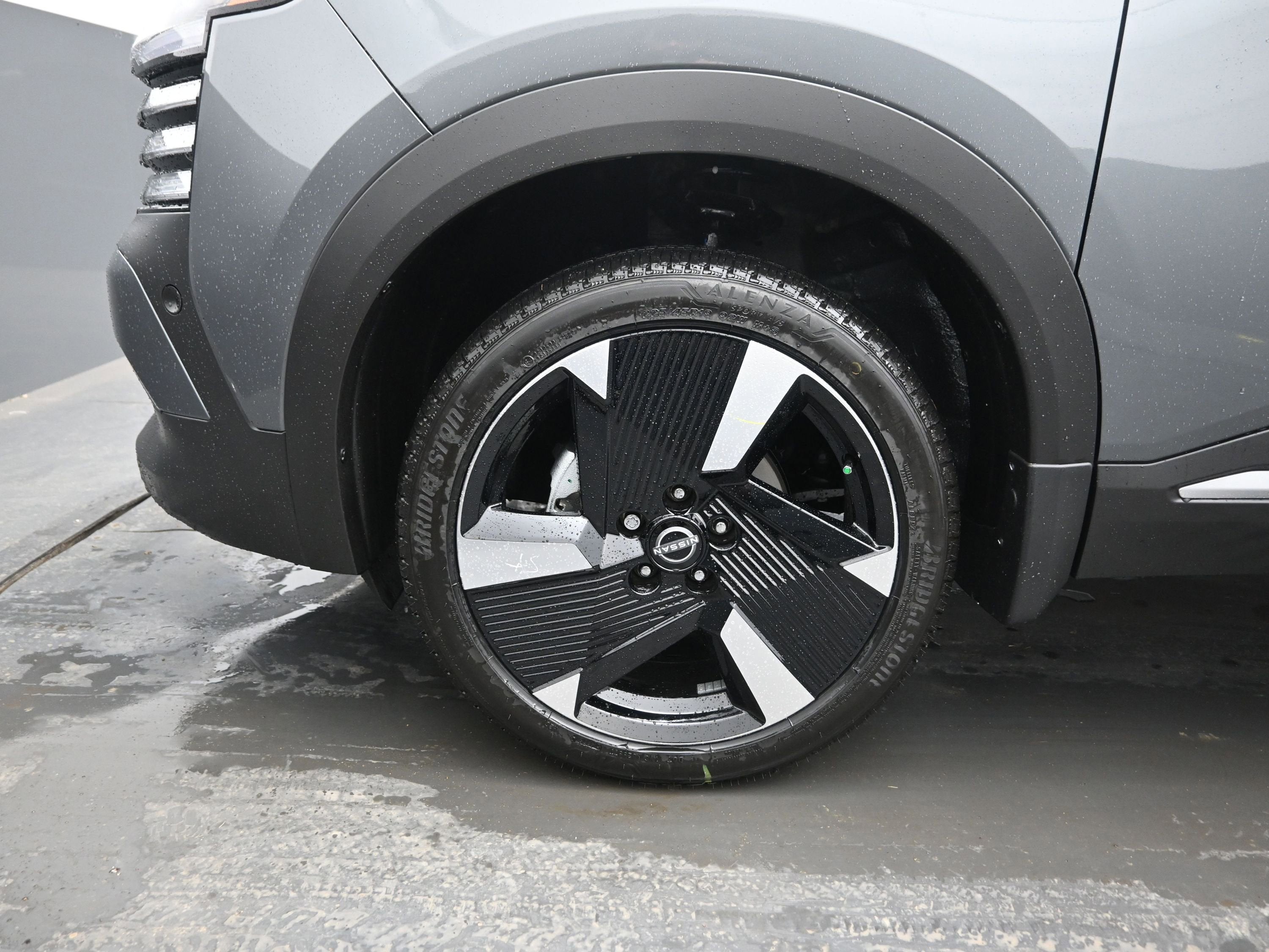 2026 Nissan KICKS SR PREMIUM