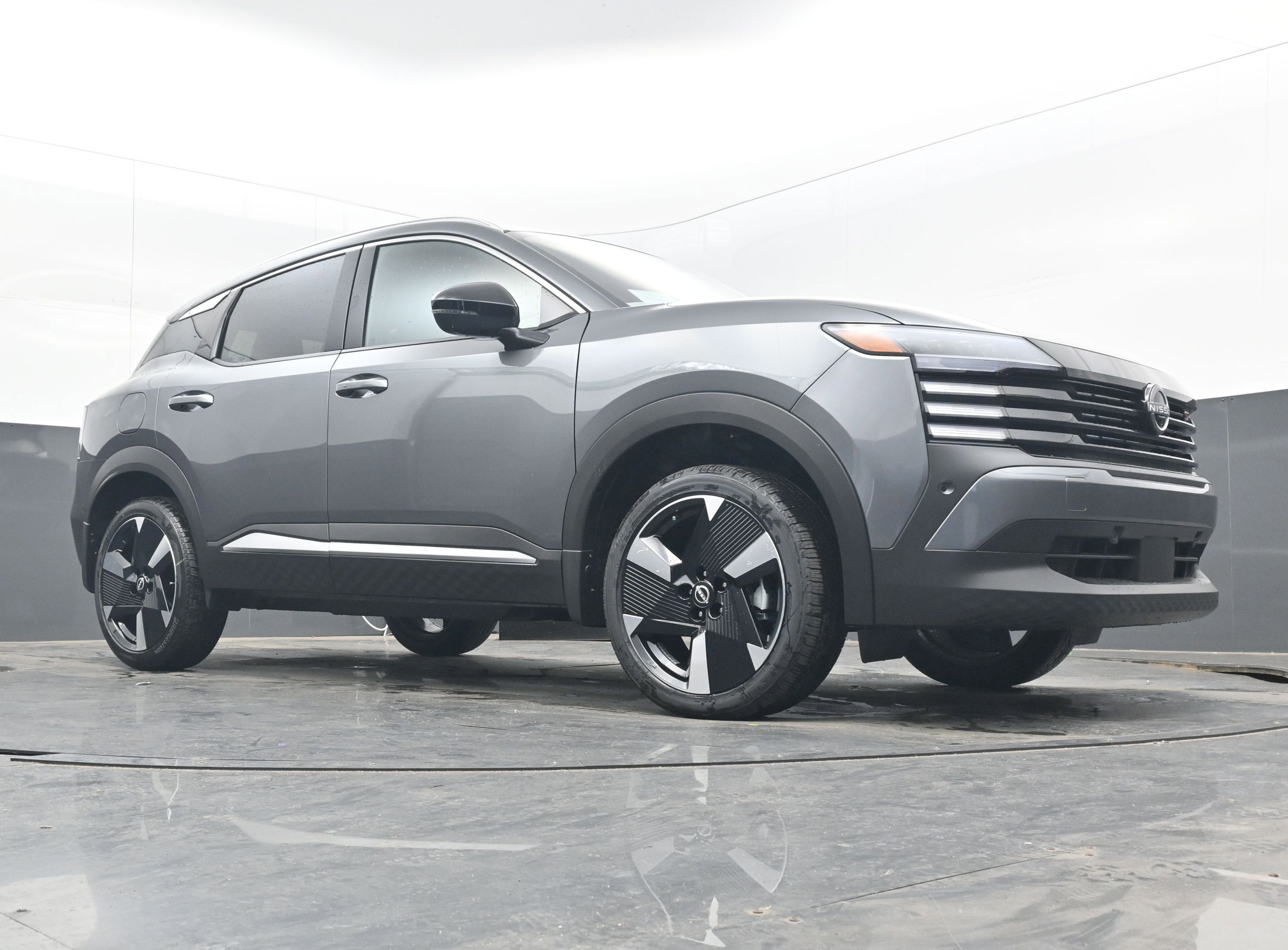 2026 Nissan KICKS SR PREMIUM