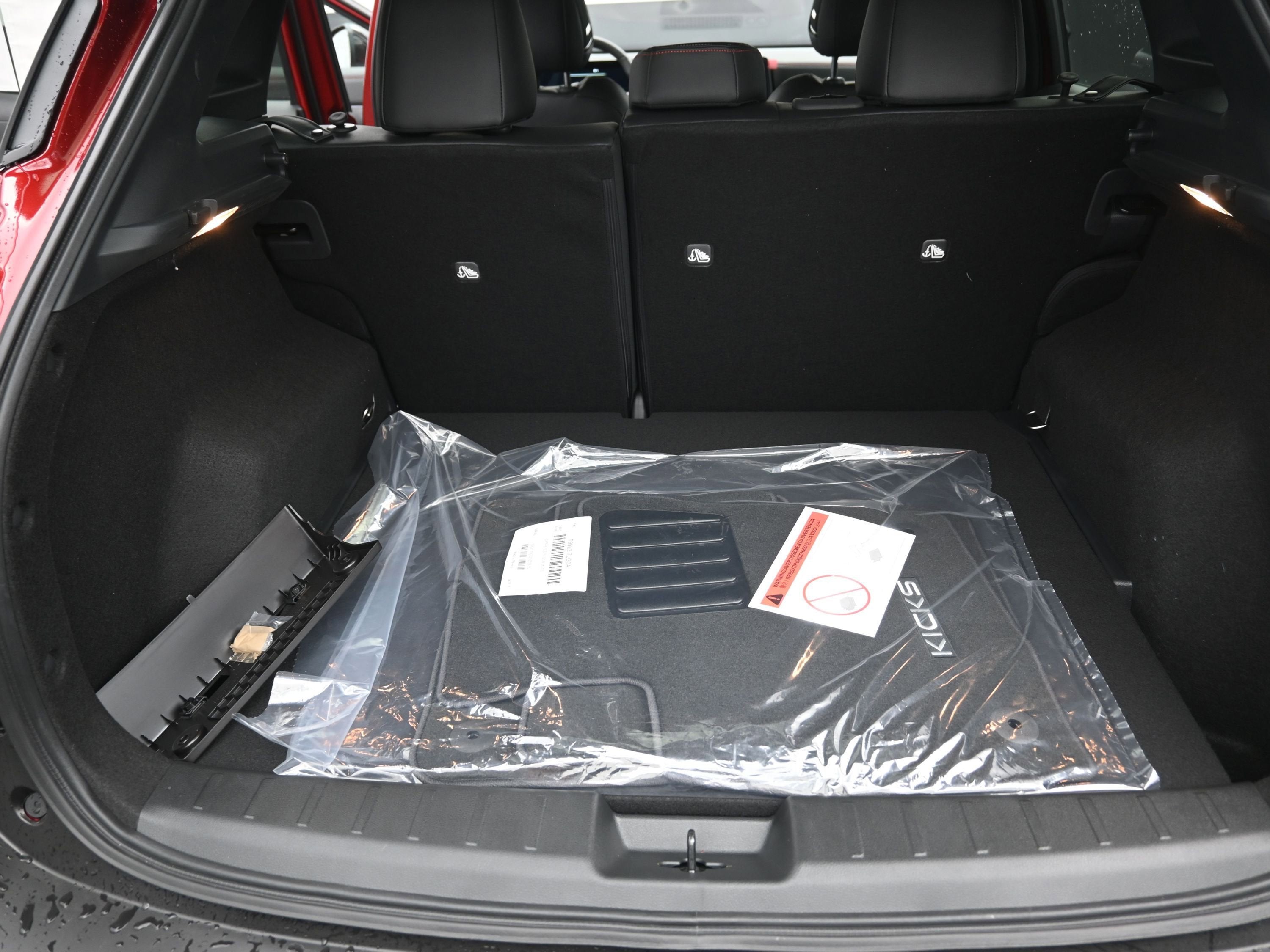 2026 Nissan KICKS SR PREMIUM