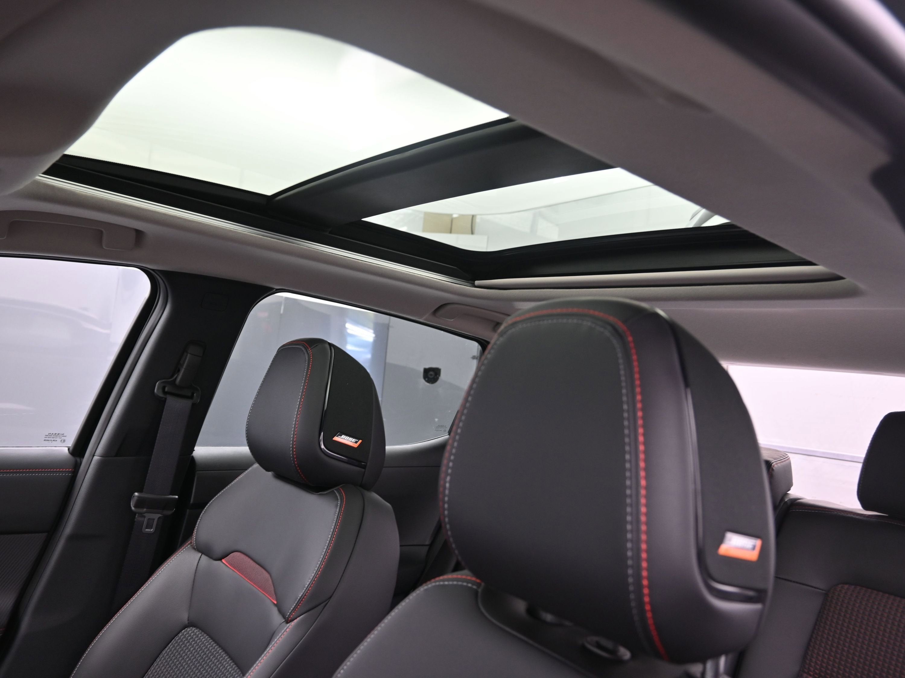 2026 Nissan KICKS SR PREMIUM