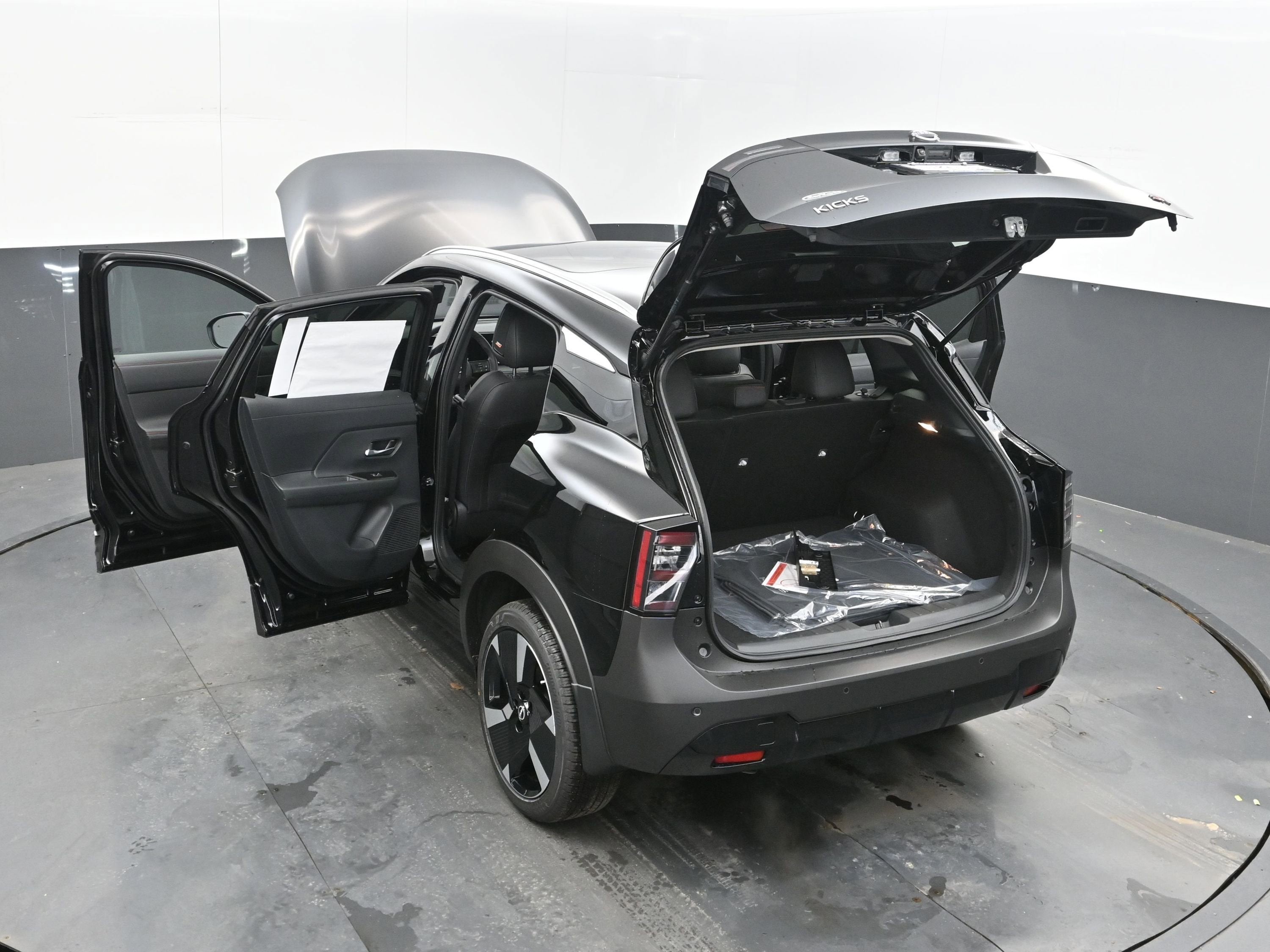 2026 Nissan KICKS SR PREMIUM