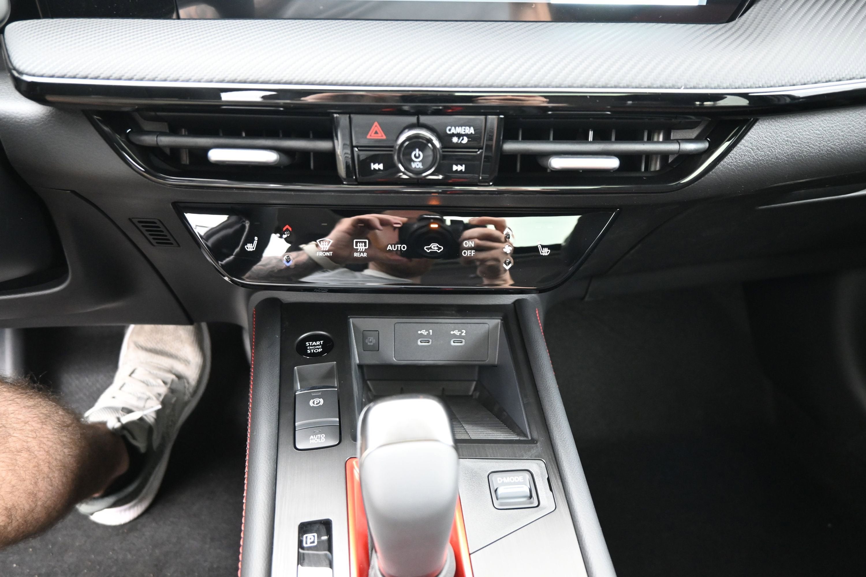 2026 Nissan KICKS SR PREMIUM