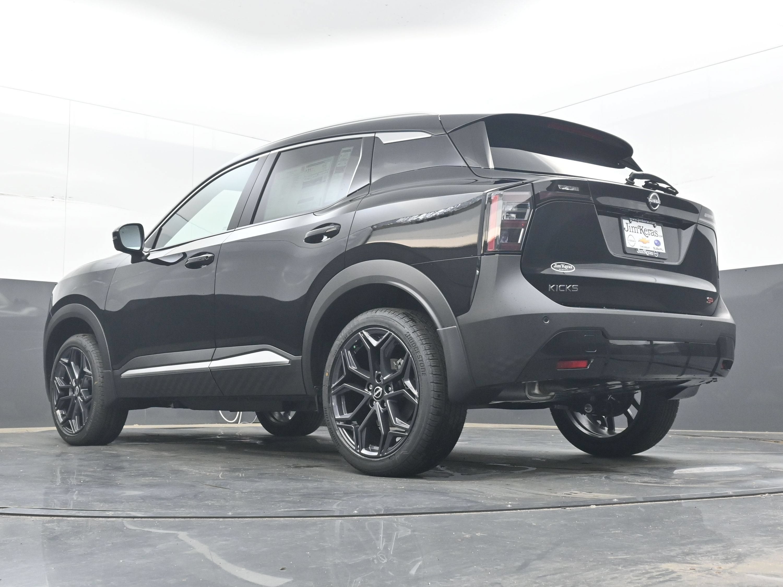 2026 Nissan KICKS SR PREMIUM
