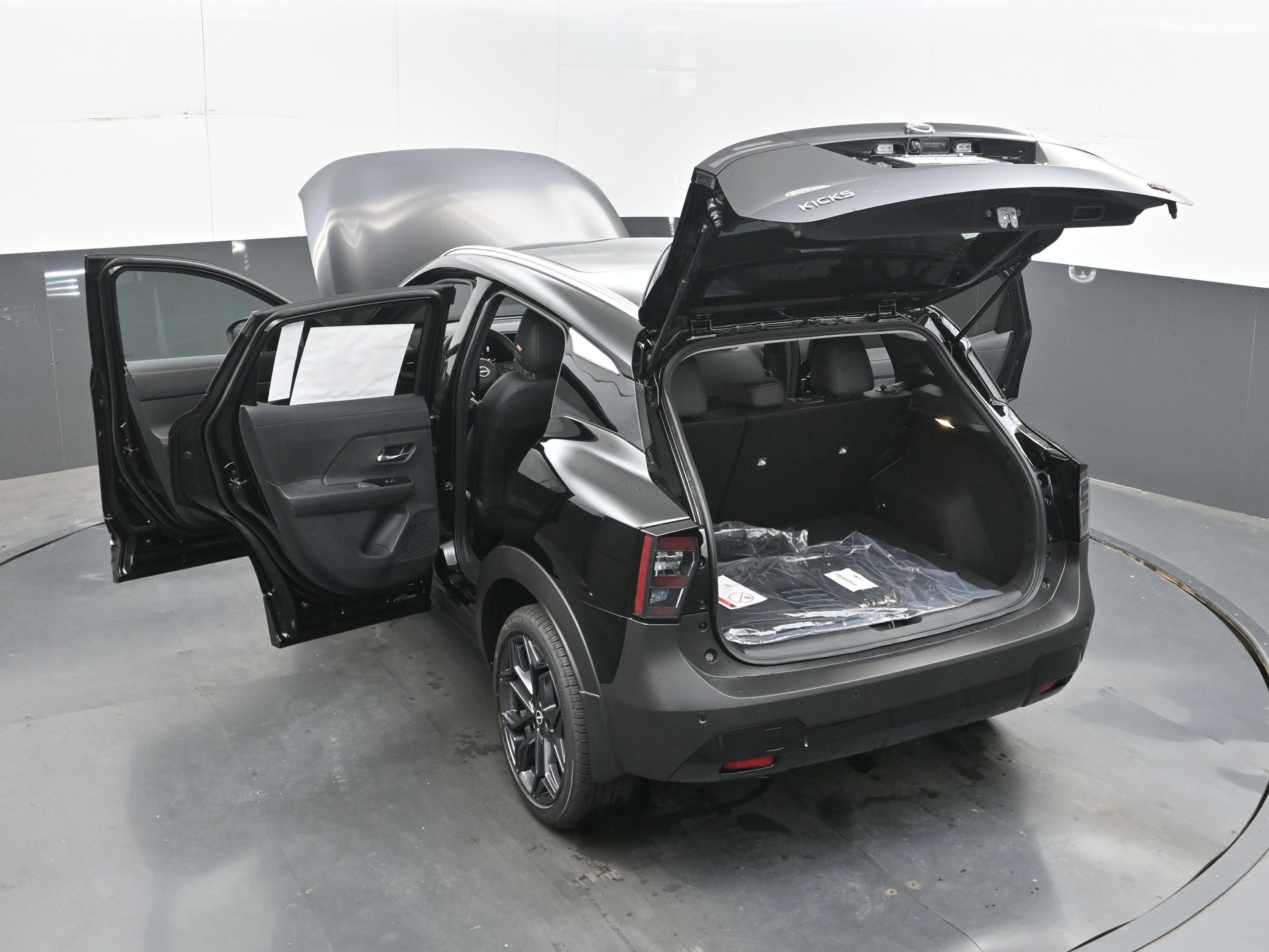 2026 Nissan KICKS SR PREMIUM