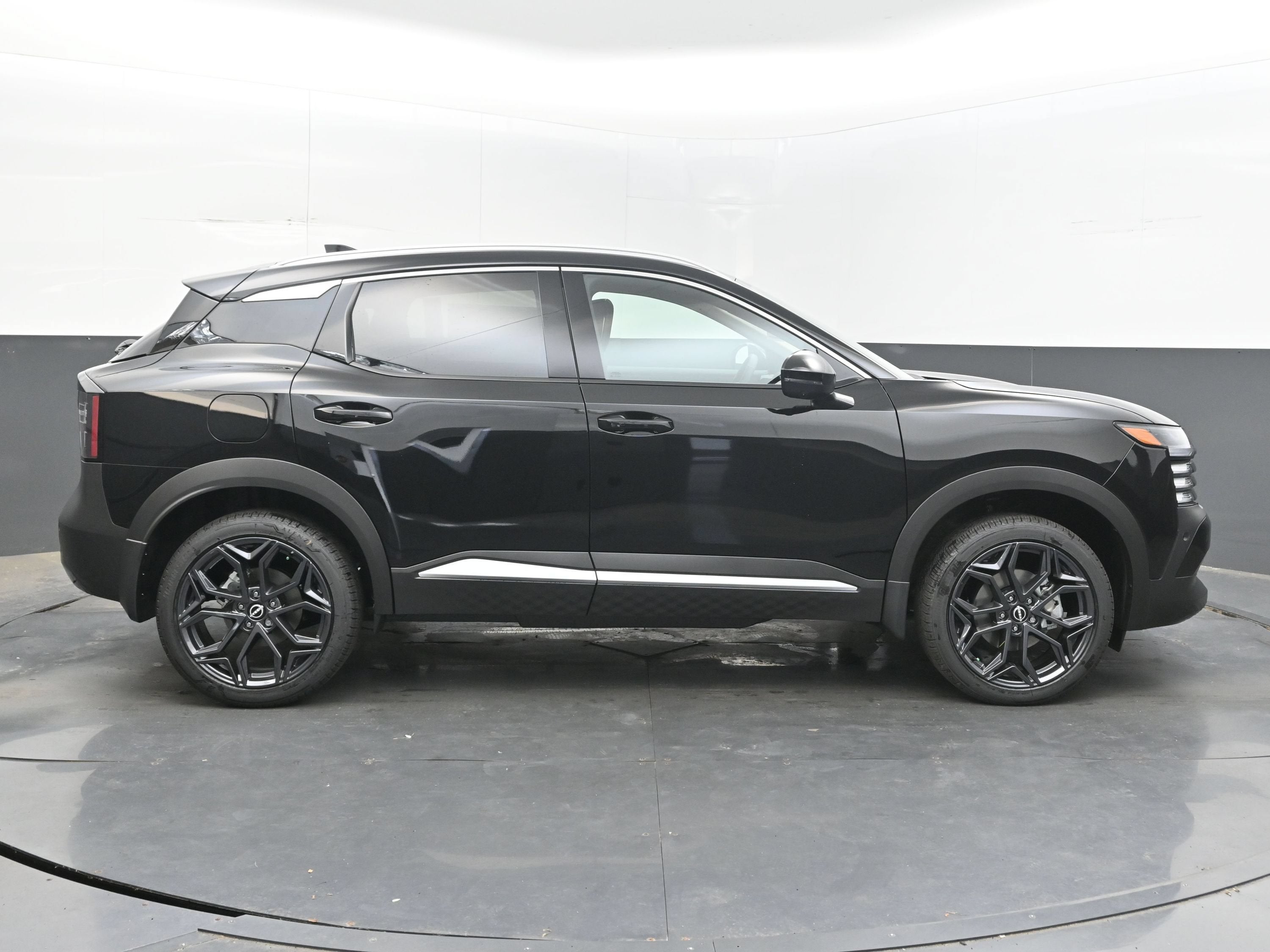 2026 Nissan KICKS SR PREMIUM