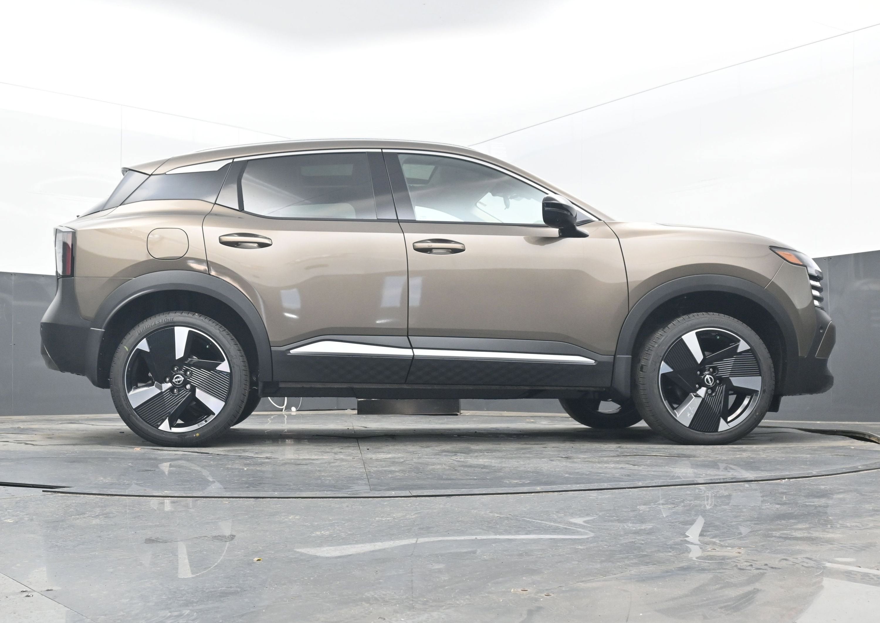 2026 Nissan KICKS SR PREMIUM