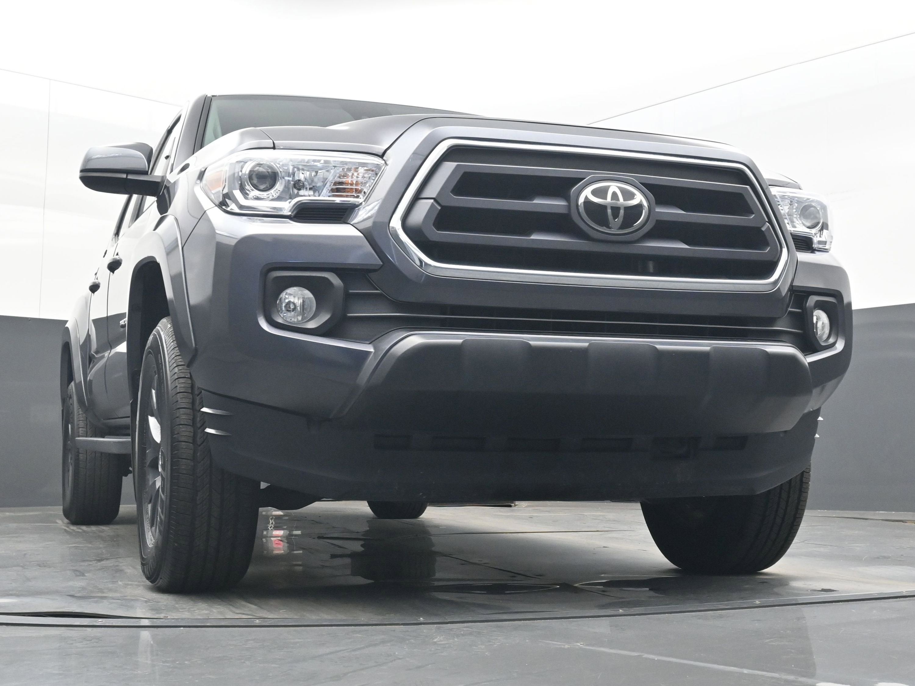 2022 Toyota Tacoma 2WD SR5