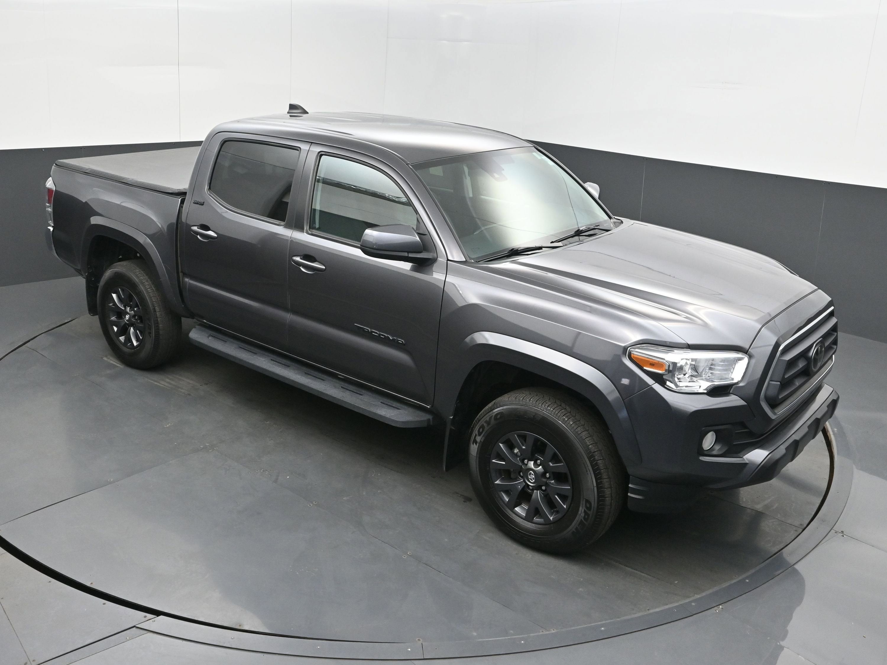 2022 Toyota Tacoma 2WD SR5