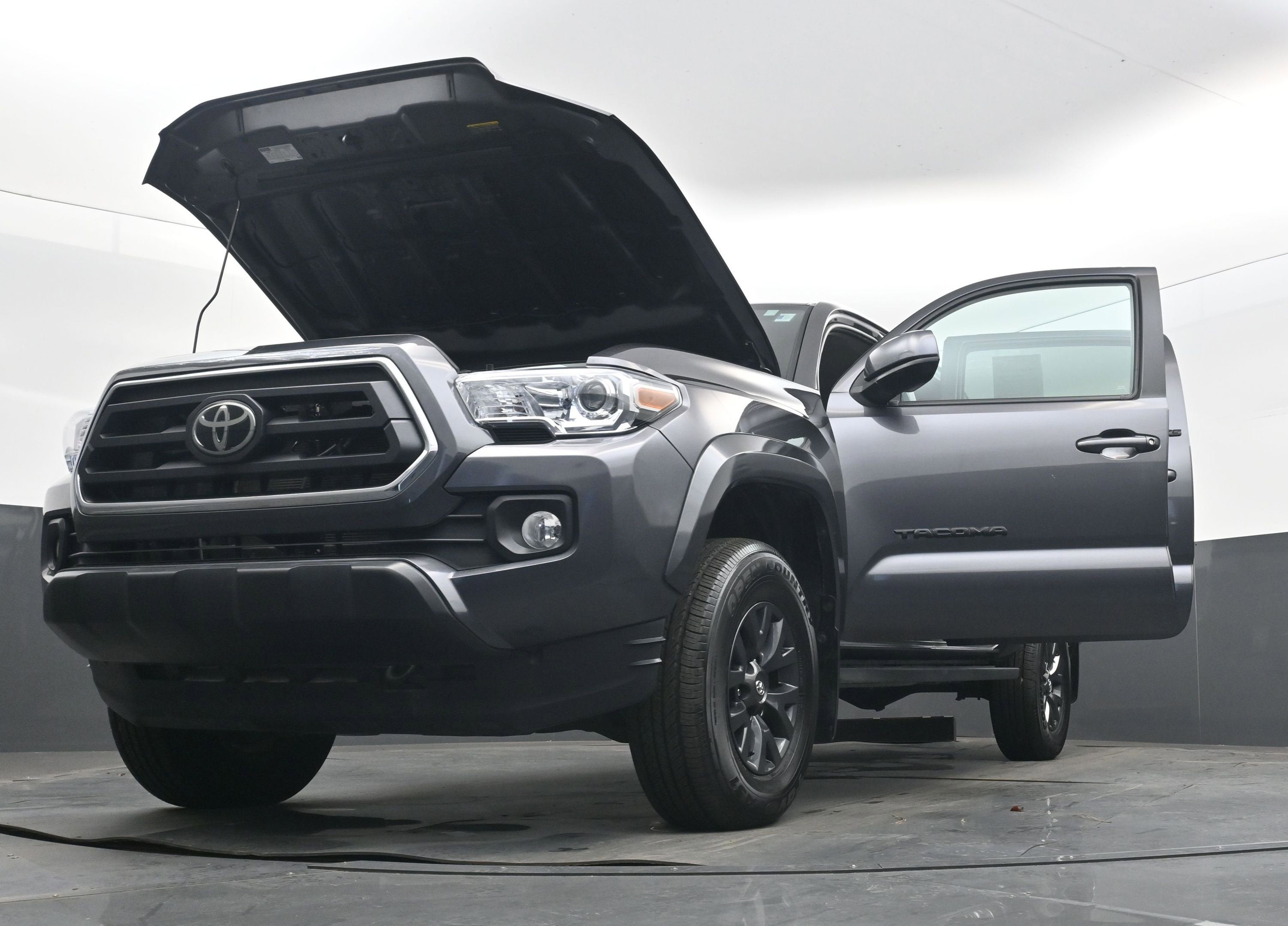 2022 Toyota Tacoma 2WD SR5
