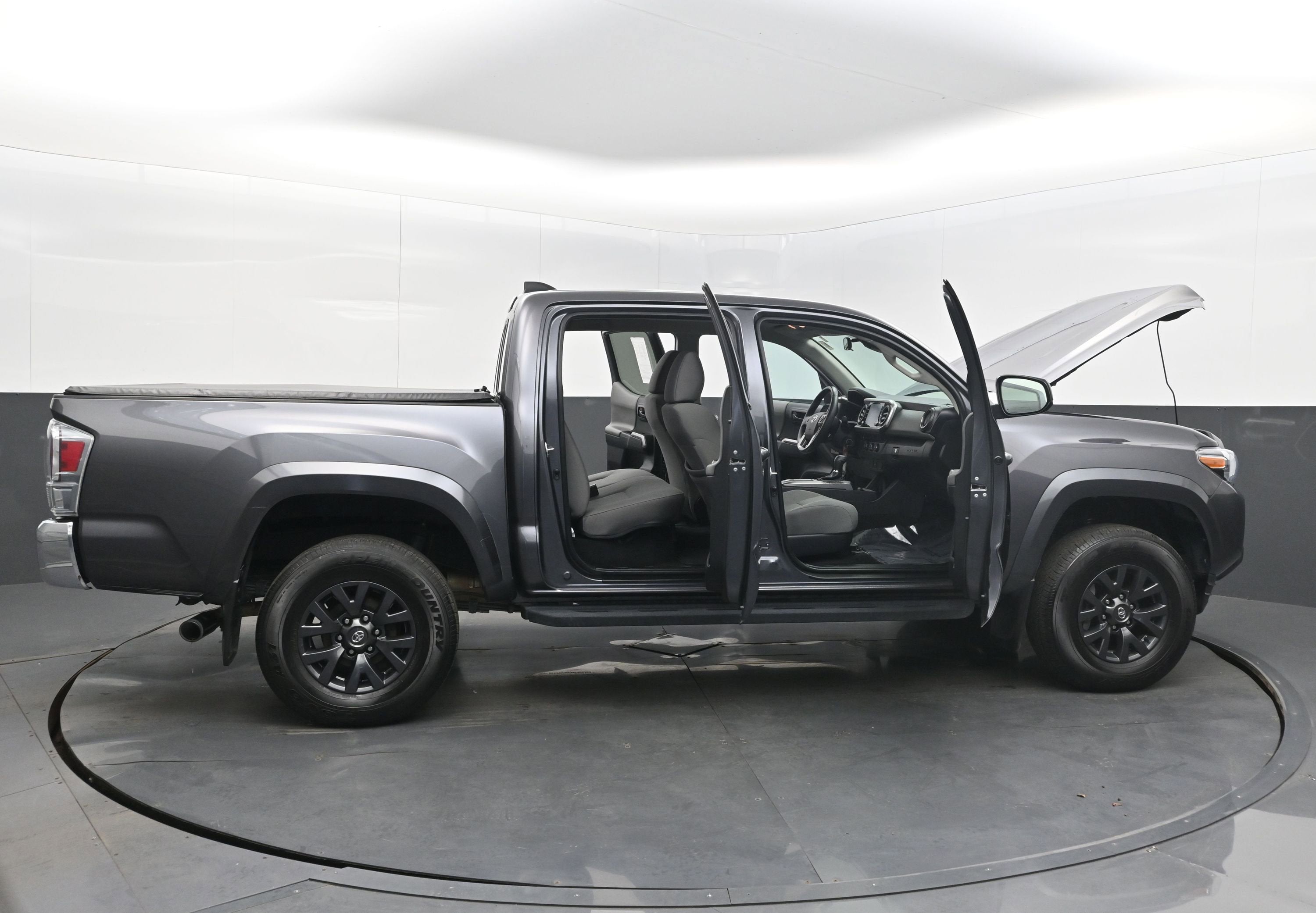 2022 Toyota Tacoma 2WD SR5