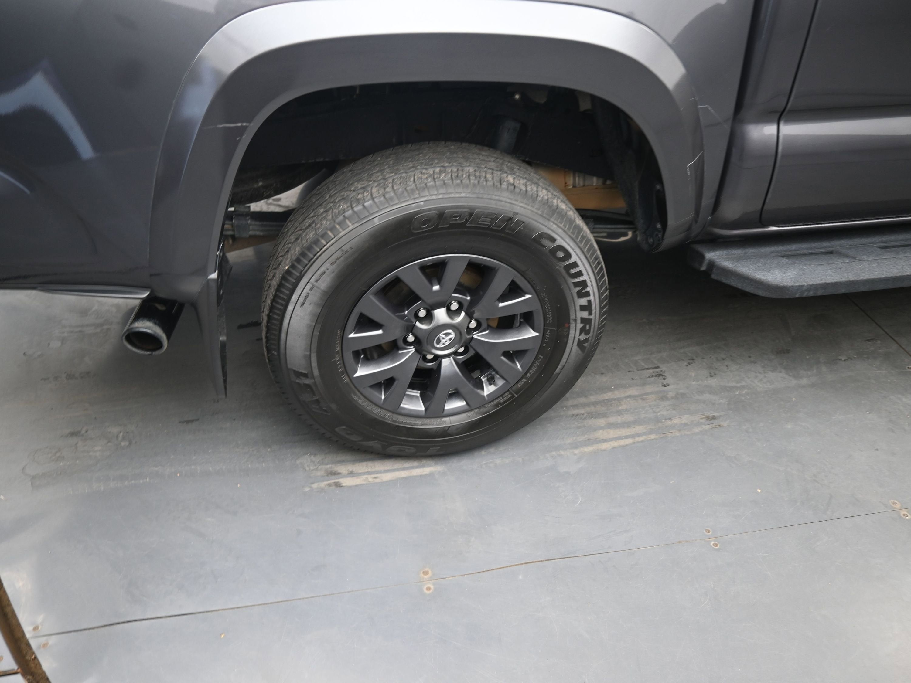 2022 Toyota Tacoma 2WD SR5