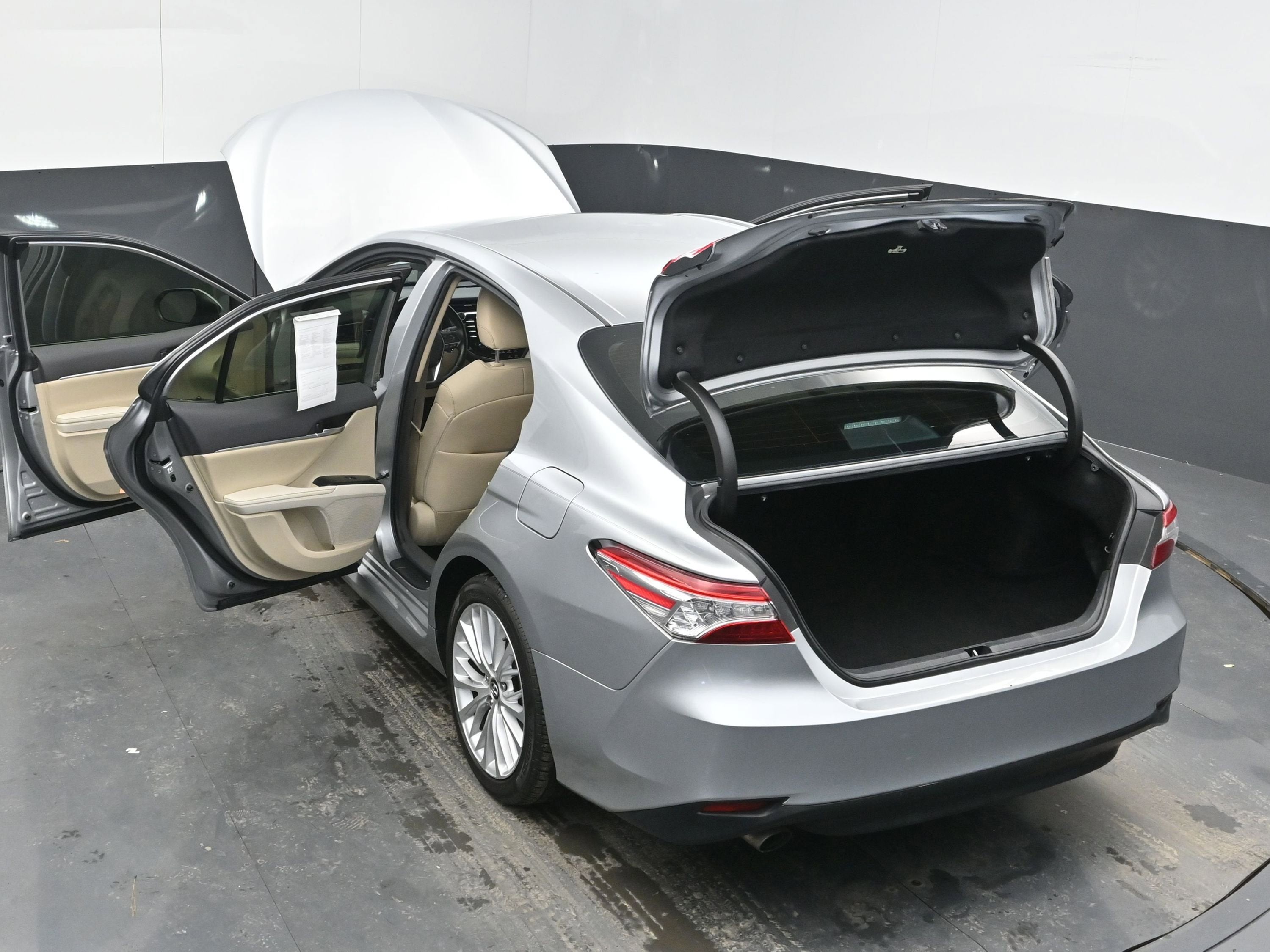 2019 Toyota Camry XLE