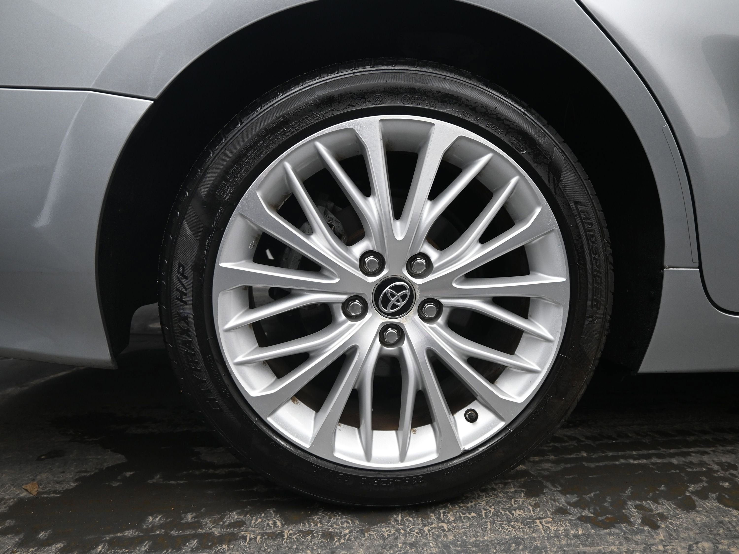 2019 Toyota Camry XLE