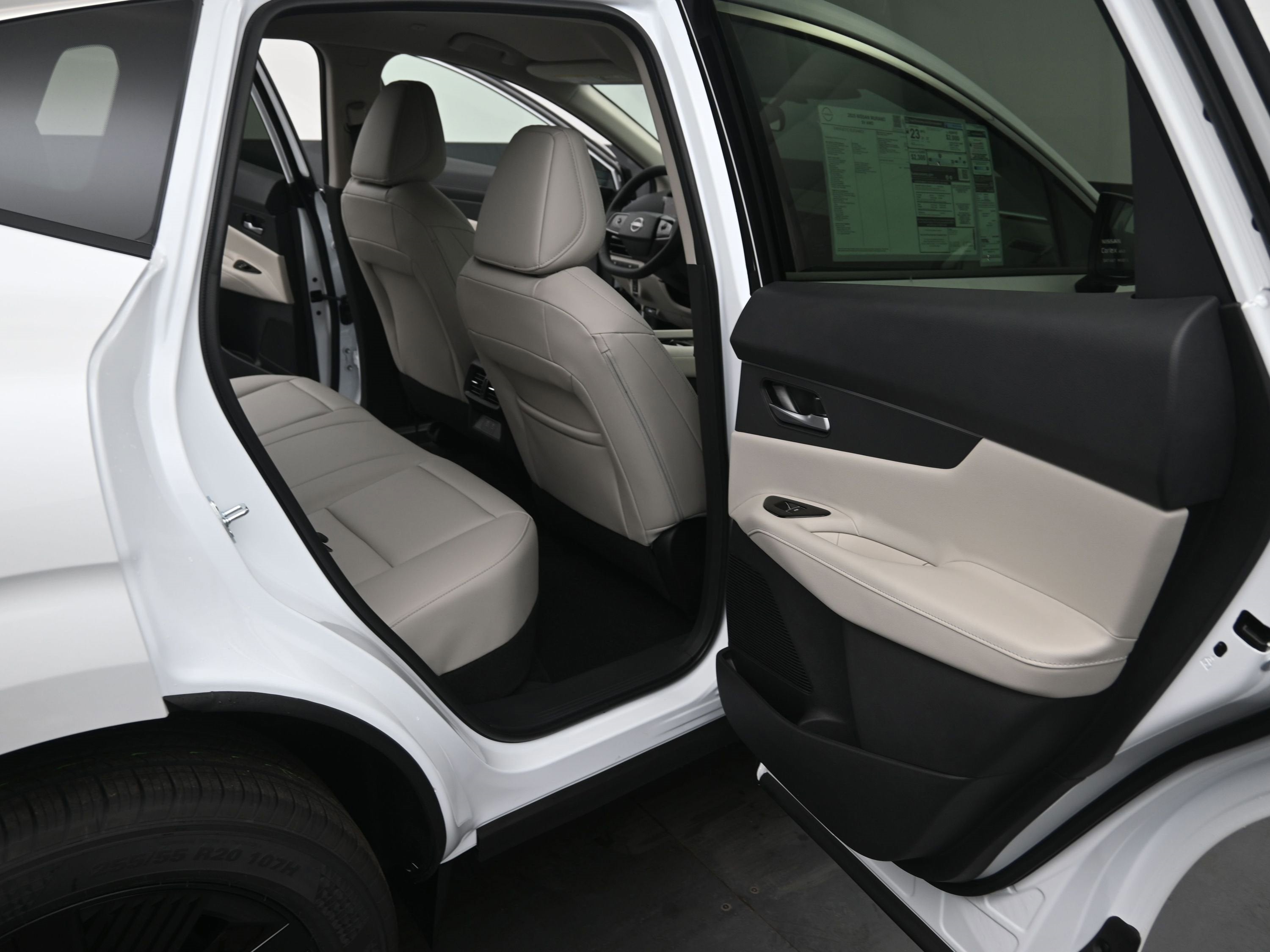 2025 Nissan MURANO SV