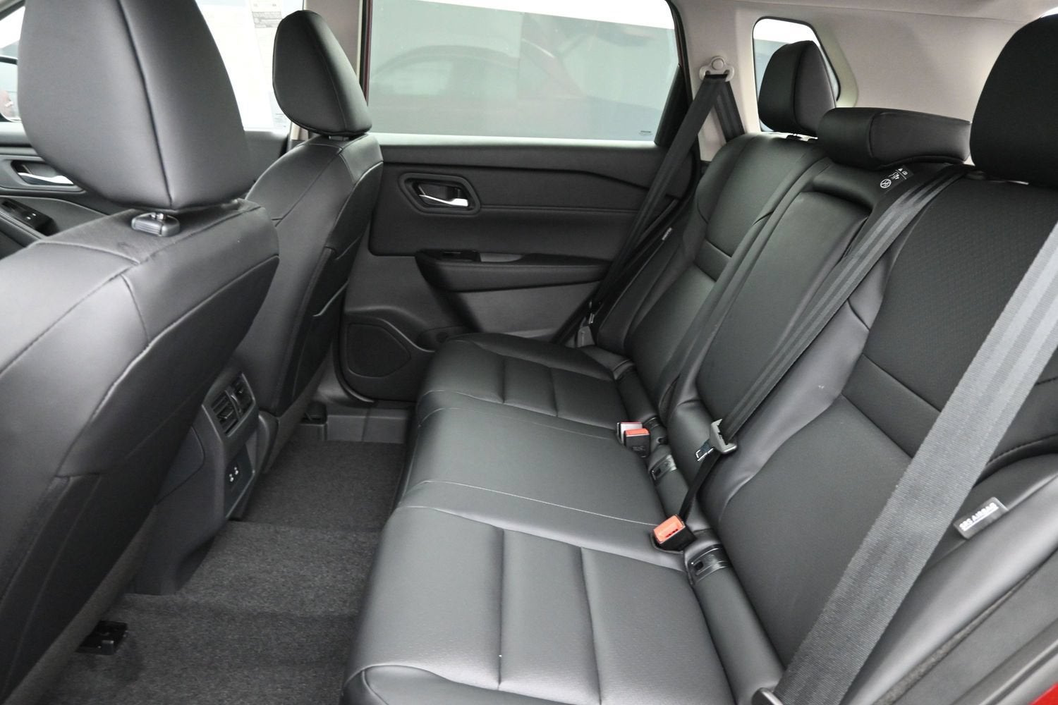 2027 Nissan ROGUE Dark Armor™
