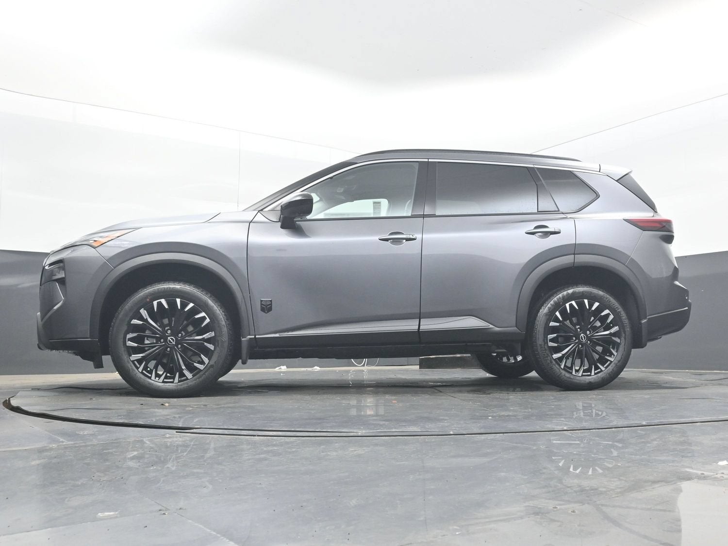 2027 Nissan ROGUE Dark Armor