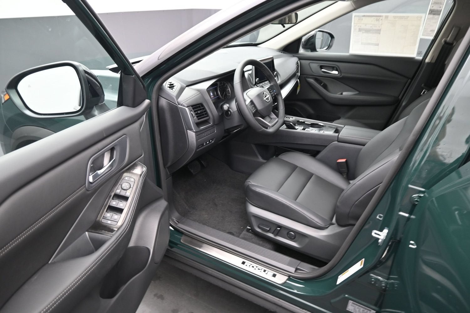 2027 Nissan ROGUE Base