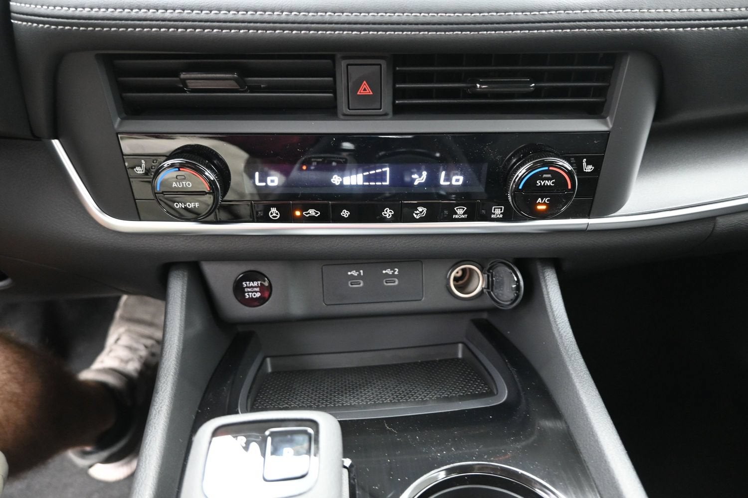 2027 Nissan ROGUE SV