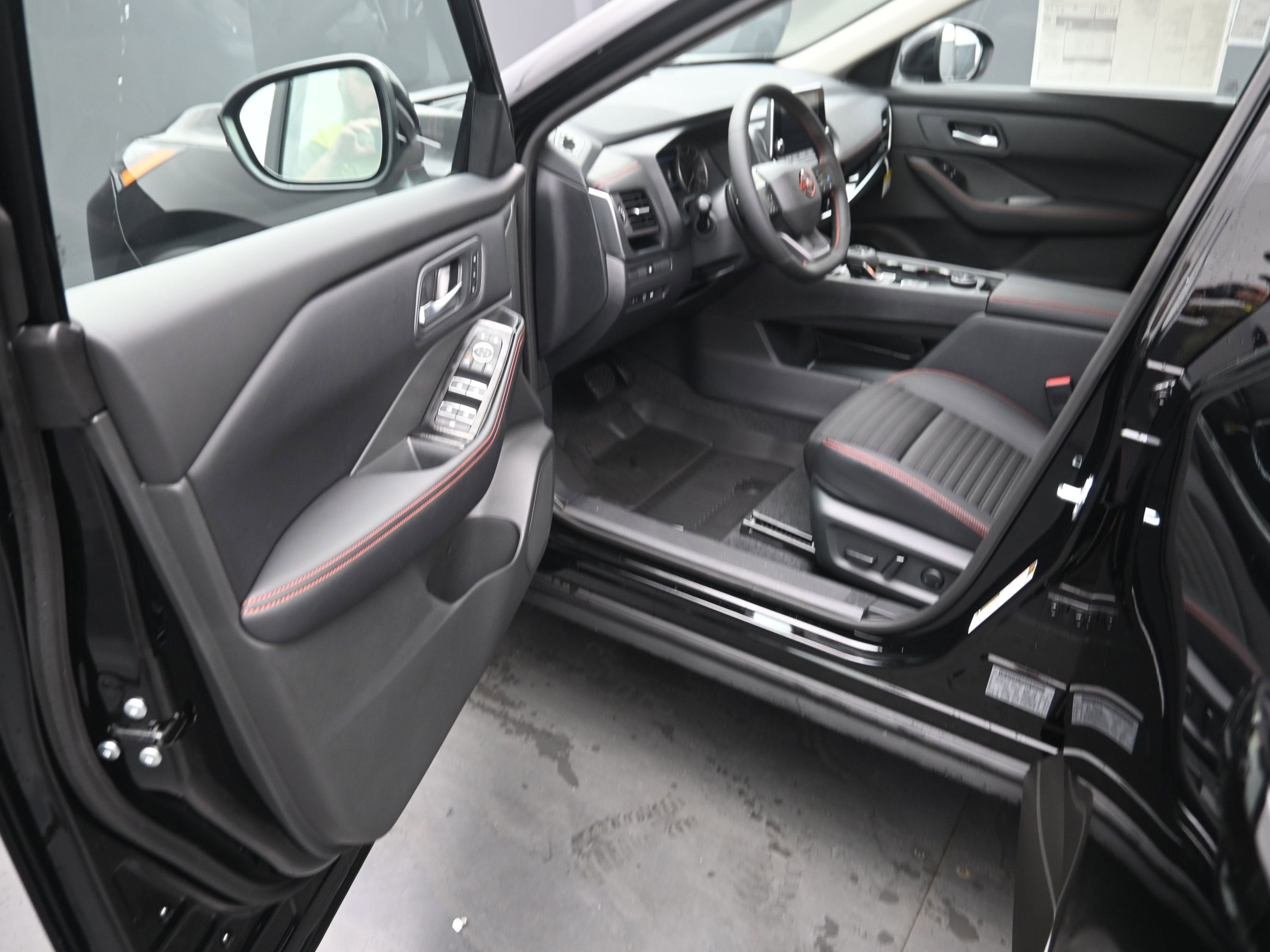 2026 Nissan ROGUE Rock Creek PREMIUM