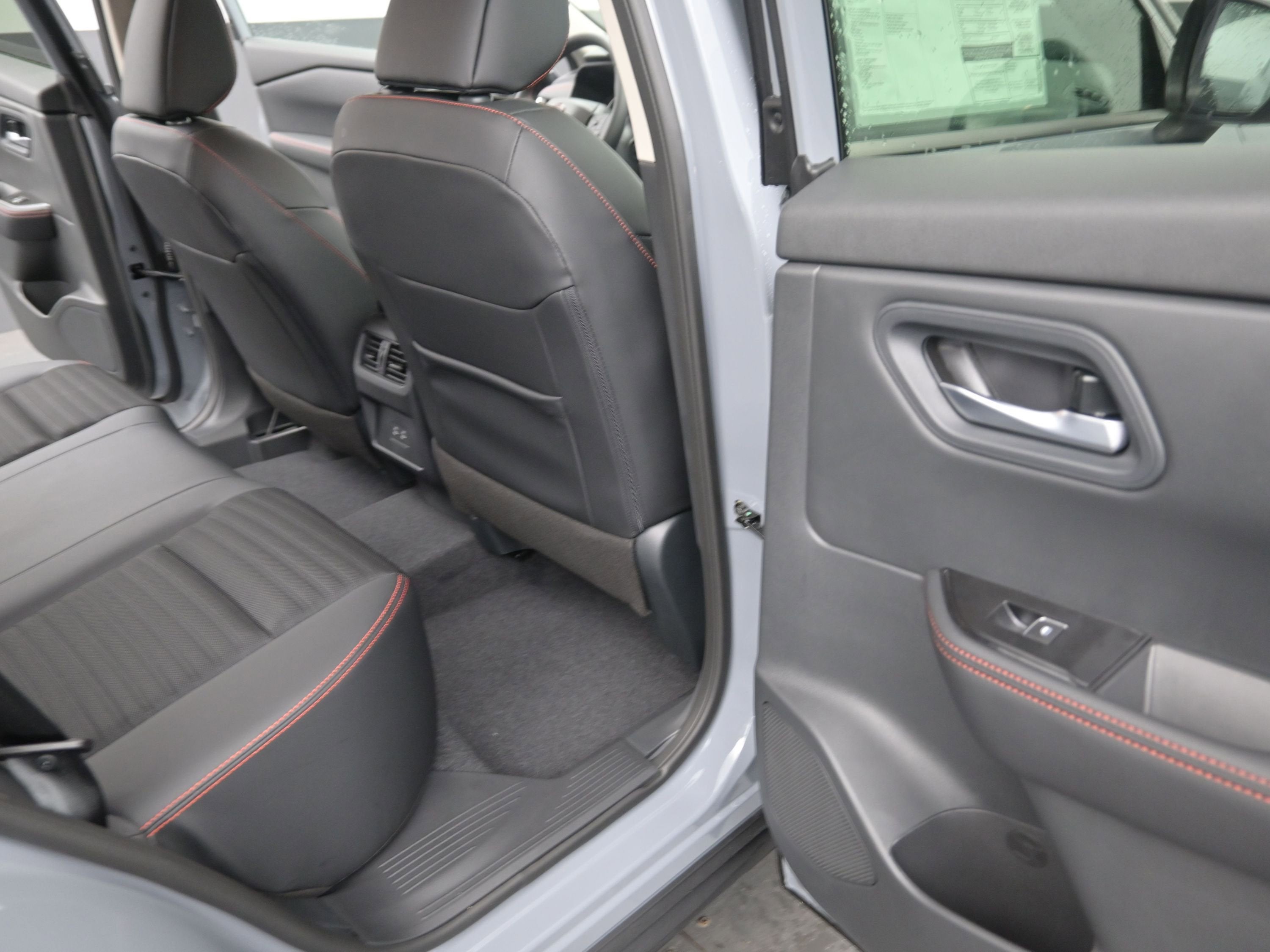 2026 Nissan ROGUE Rock Creek PREMIUM