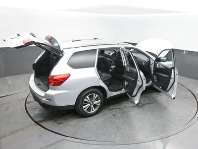 2020 Nissan Pathfinder SL