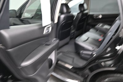 2017 Nissan Pathfinder Platinum