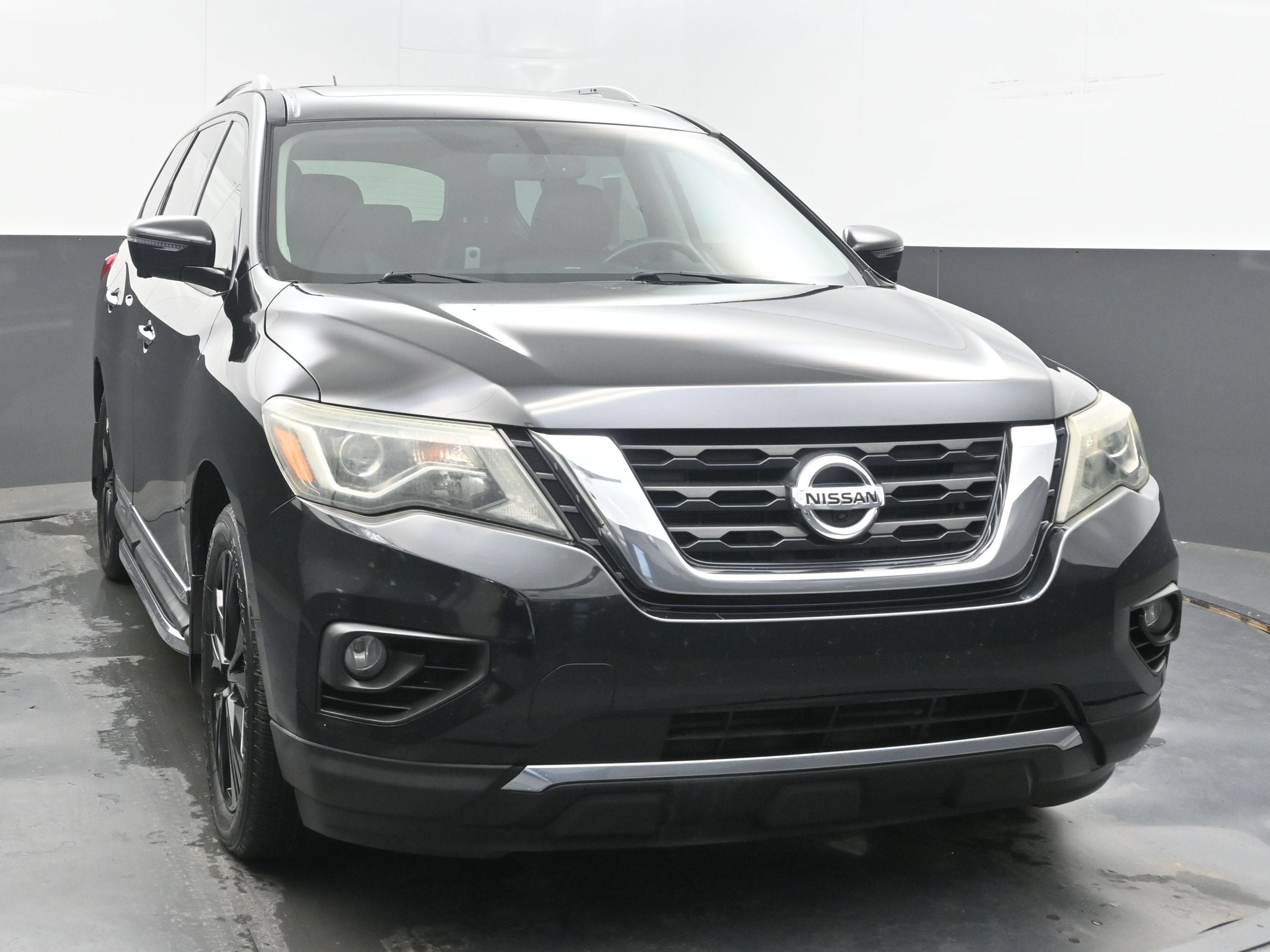 2017 Nissan Pathfinder Platinum